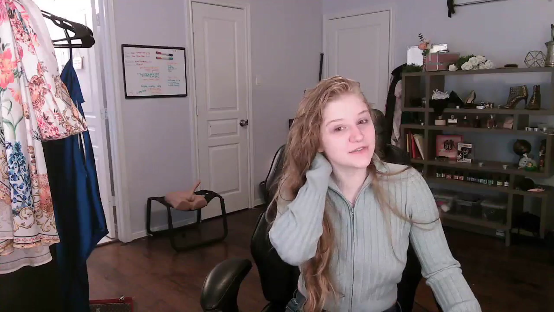 Gallery image thumbnail from Bunnydathug's myfreecams stream on, 10/31/2023, 16:16 image 15 of 20