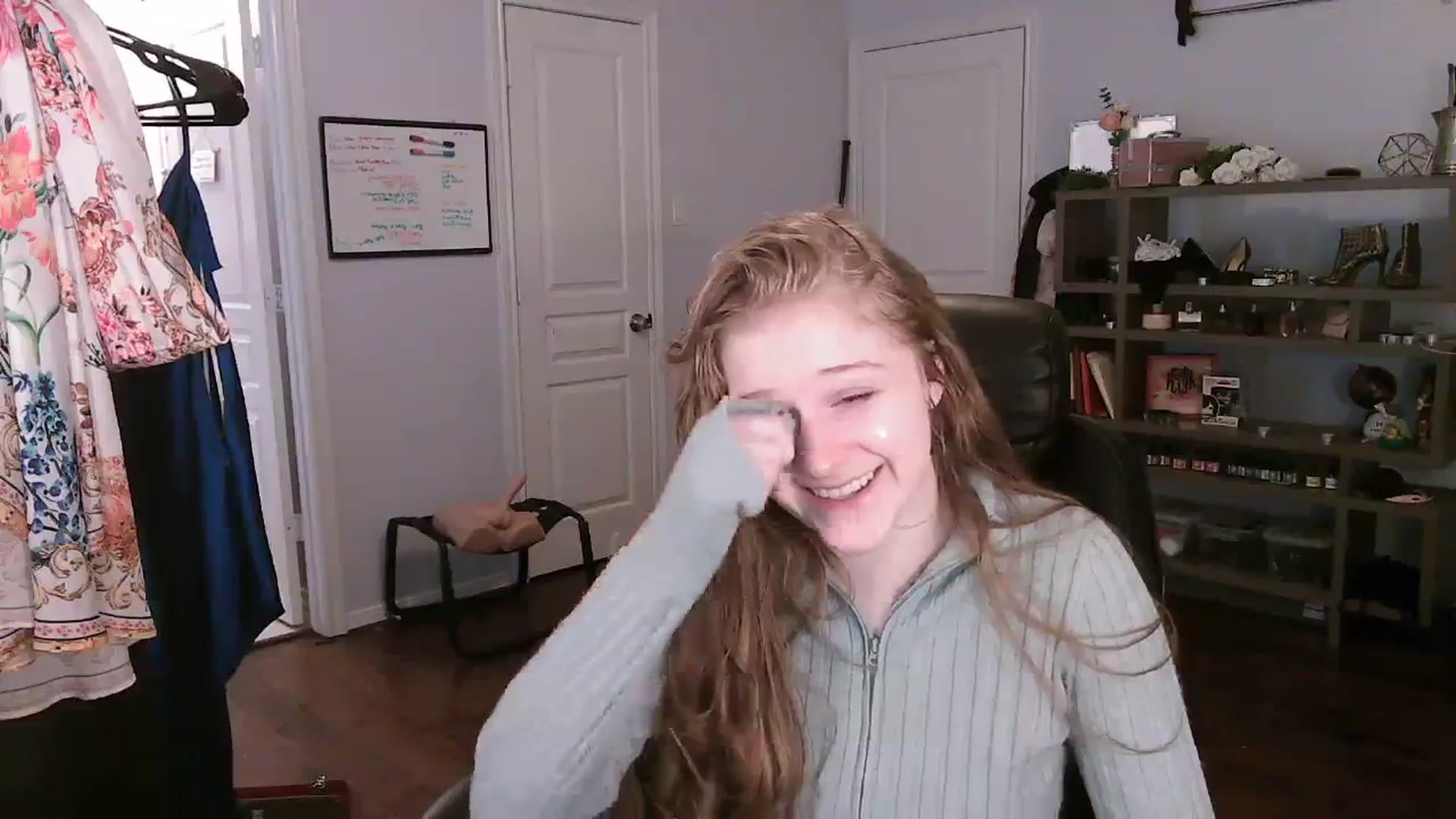 Gallery image thumbnail from Bunnydathug's myfreecams stream on, 10/31/2023, 16:16 image 11 of 20