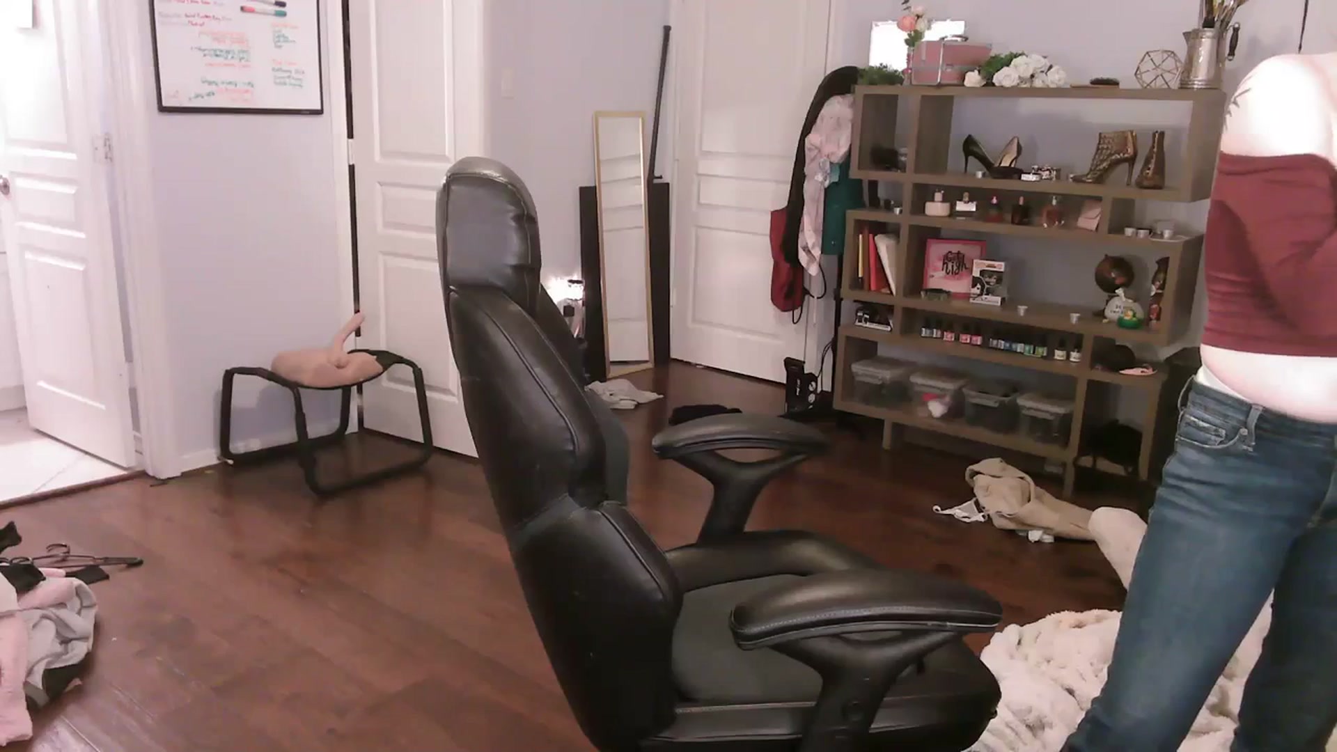 Gallery image thumbnail from Bunnydathug's myfreecams stream on, 11/04/2023, 11:50 image 9 of 20