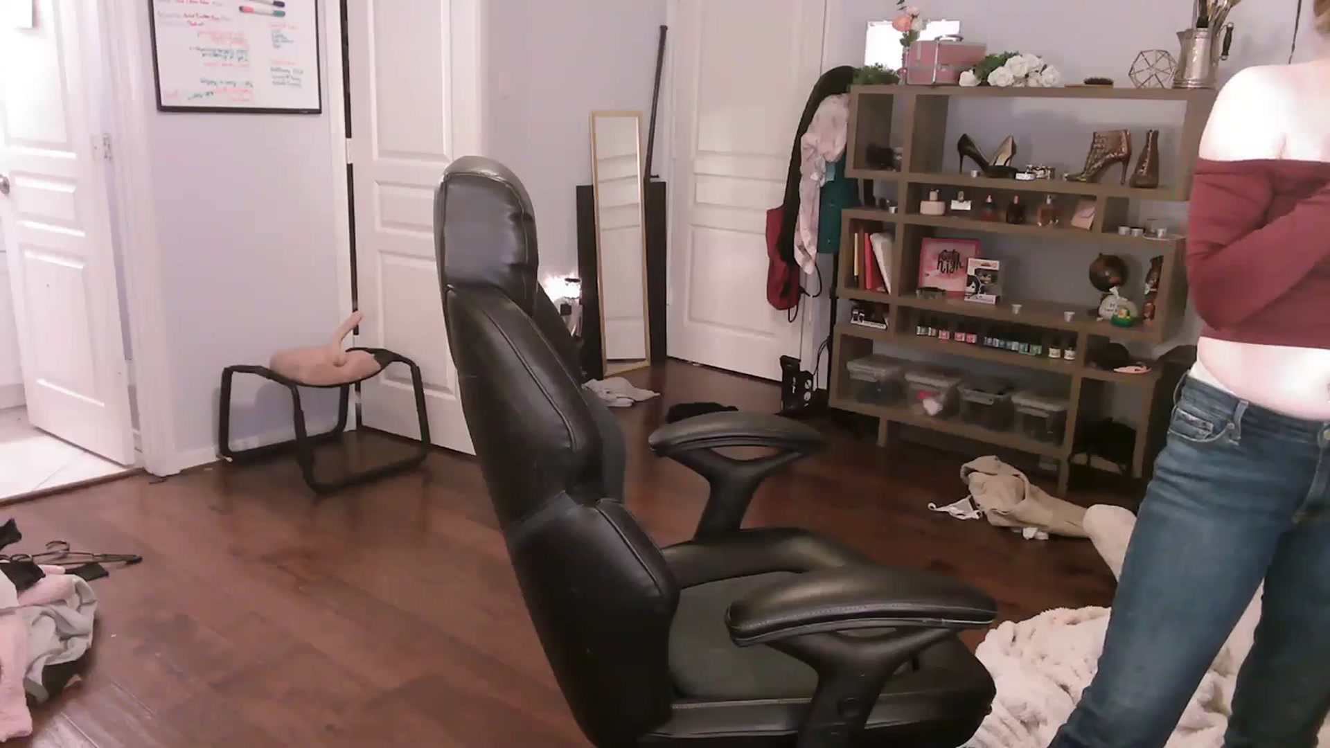 Gallery image thumbnail from Bunnydathug's myfreecams stream on, 11/04/2023, 11:50 image 8 of 20