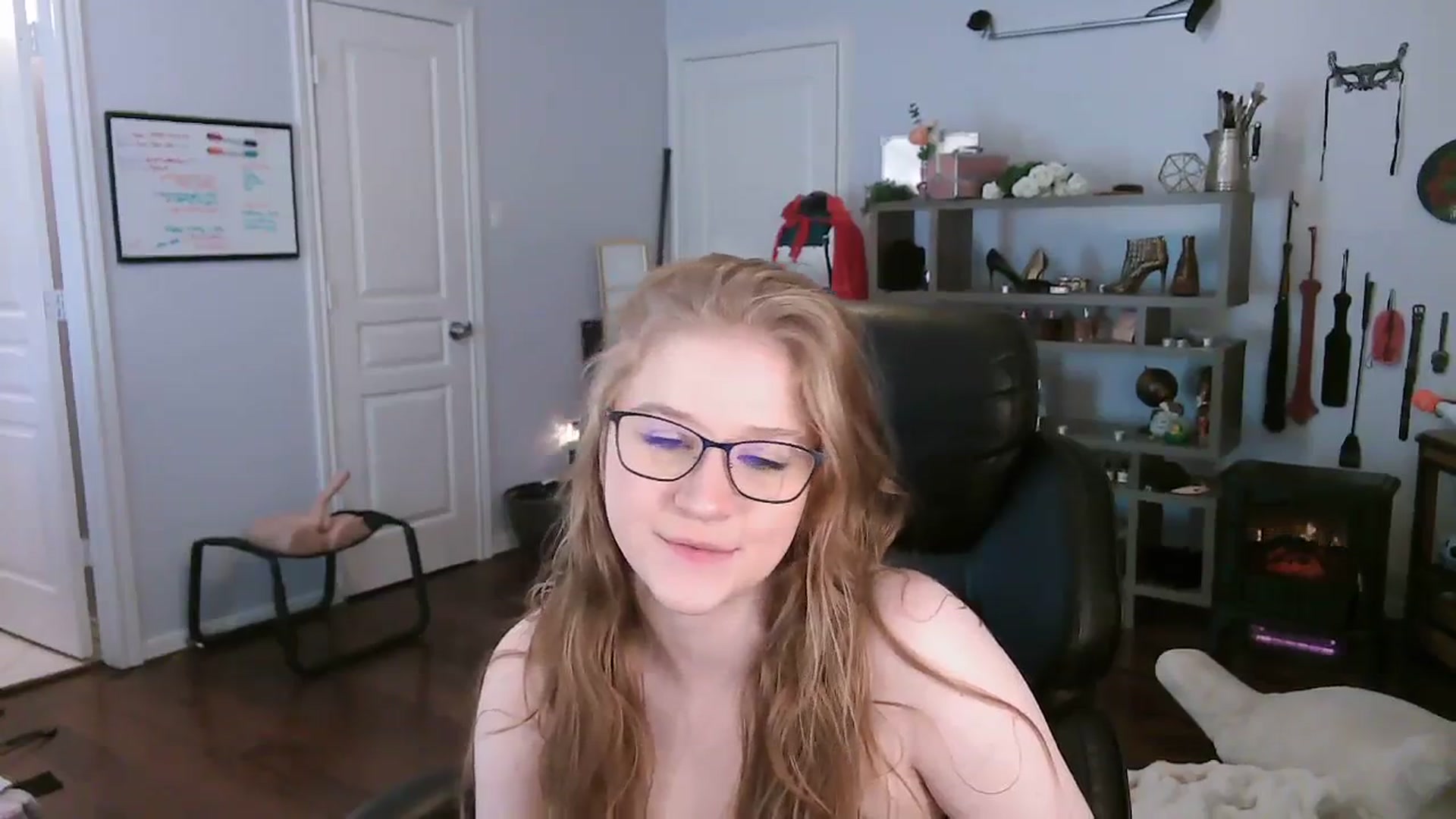 Gallery image thumbnail from Bunnydathug's myfreecams stream on, 11/05/2023, 16:40 image 3 of 20