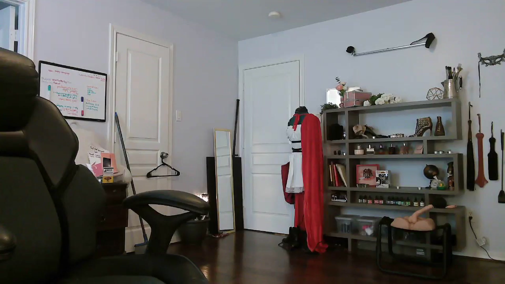 Gallery image thumbnail from Bunnydathug's myfreecams stream on, 11/08/2023, 19:56 image 15 of 20