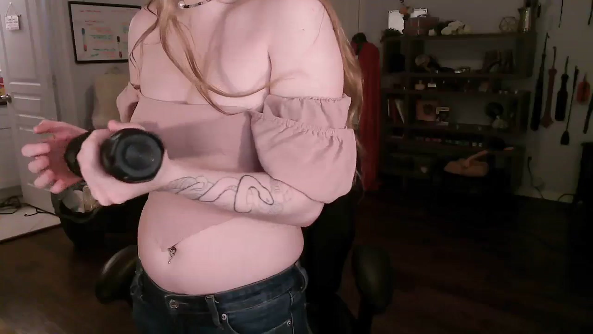 Gallery image thumbnail from Bunnydathug's myfreecams stream on, 11/09/2023, 12:01 image 14 of 20