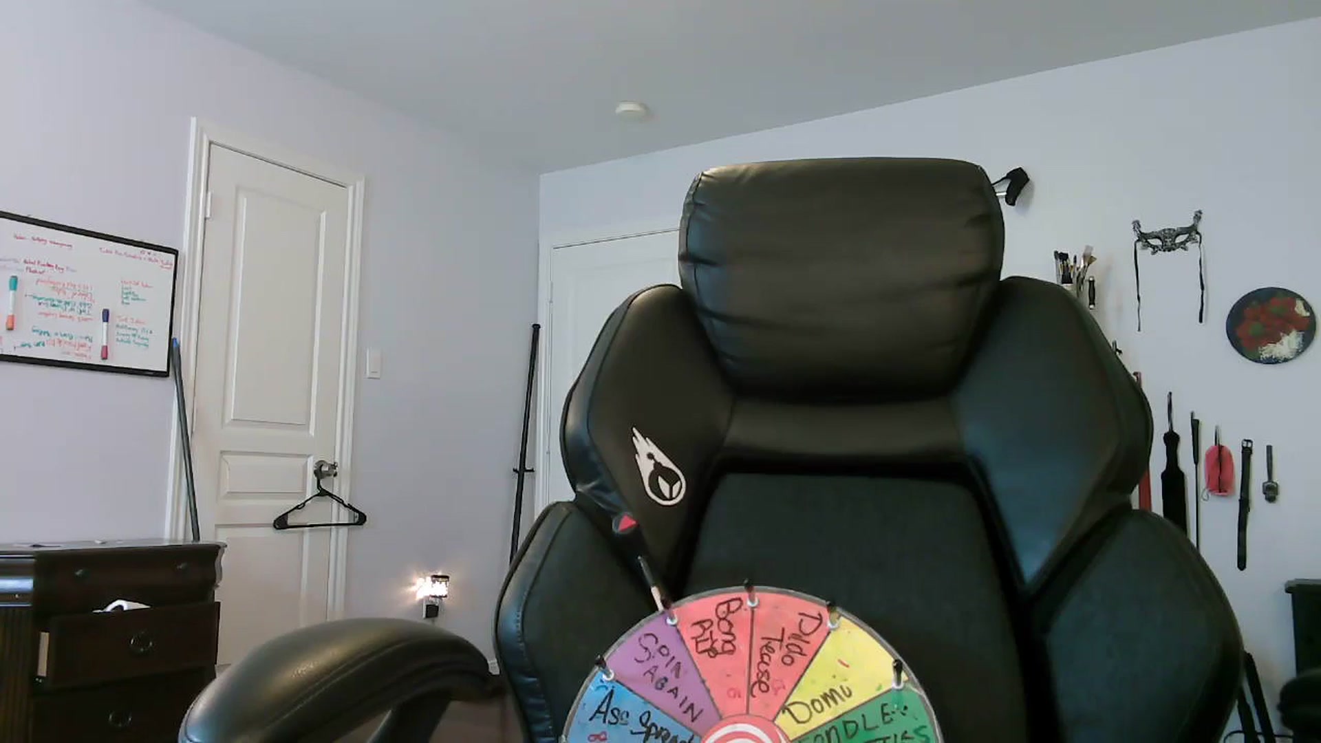 Gallery image thumbnail from Bunnydathug's myfreecams stream on, 11/09/2023, 16:47 image 18 of 20