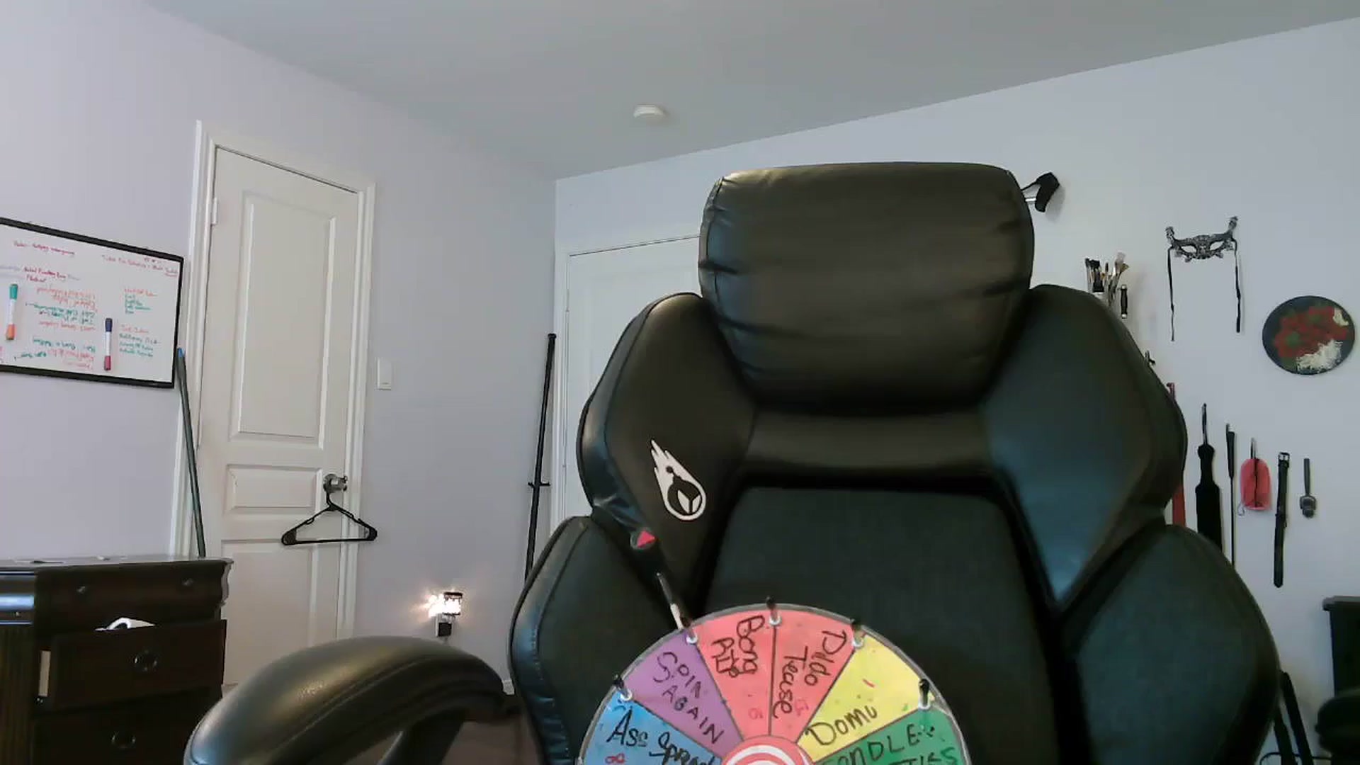 Gallery image thumbnail from Bunnydathug's myfreecams stream on, 11/09/2023, 16:47 image 17 of 20