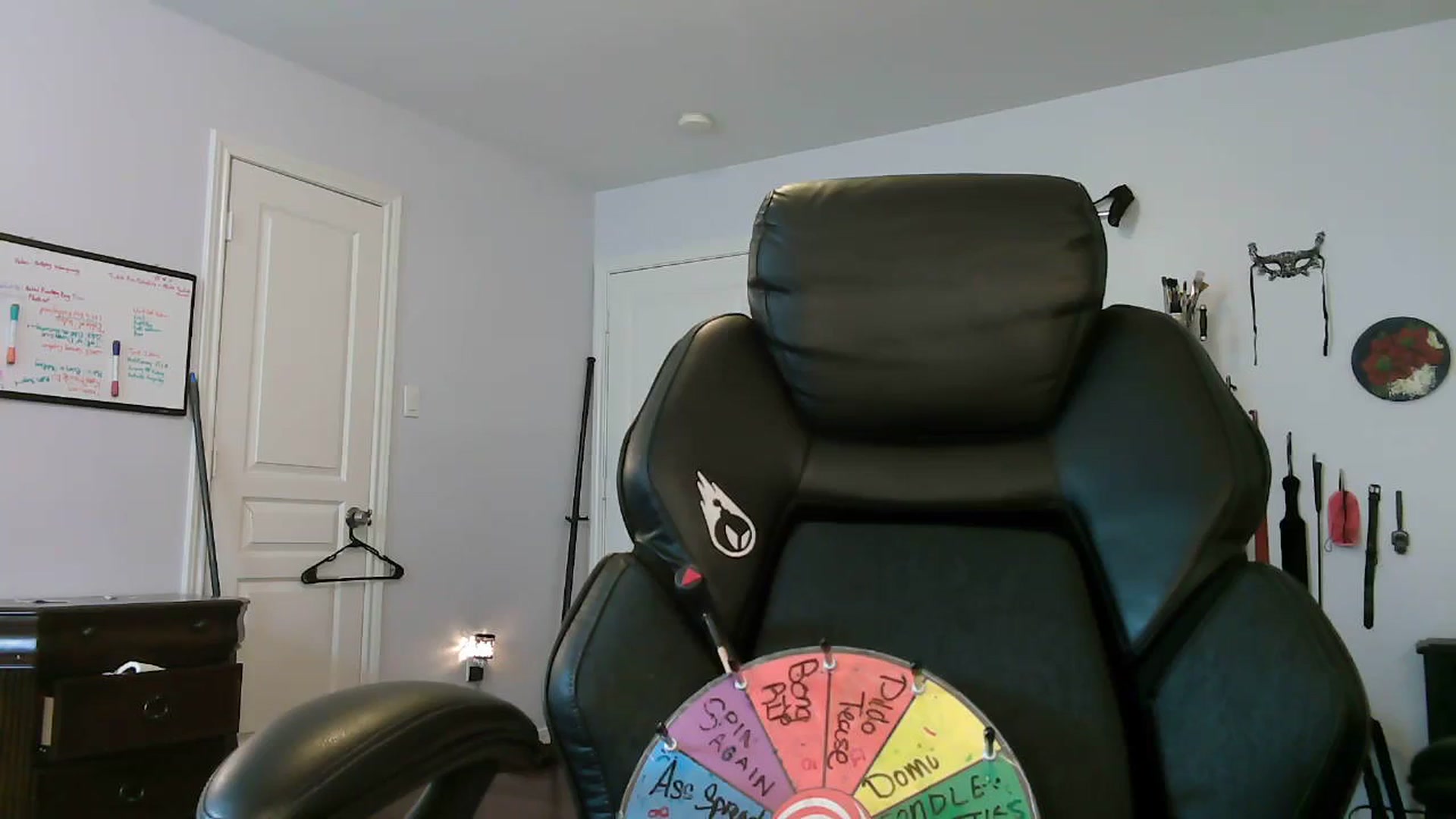 Gallery image thumbnail from Bunnydathug's myfreecams stream on, 11/09/2023, 16:47 image 16 of 20