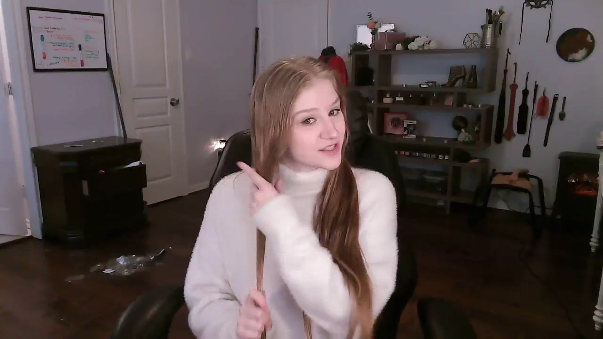 Gallery image thumbnail from Bunnydathug's myfreecams stream on, 11/10/2023, 17:26 image 4 of 20