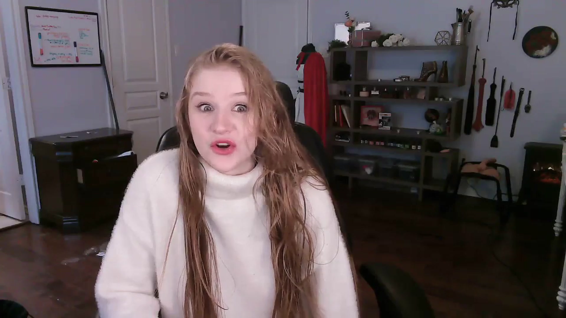 Gallery image thumbnail from Bunnydathug's myfreecams stream on, 11/10/2023, 17:26 image 9 of 20