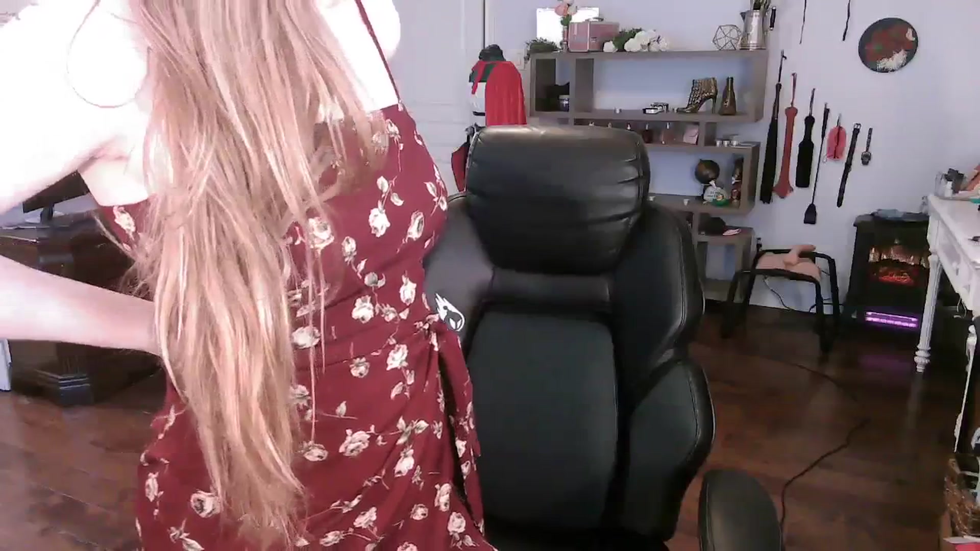Gallery image thumbnail from Bunnydathug's myfreecams stream on, 11/11/2023, 16:17 image 17 of 20
