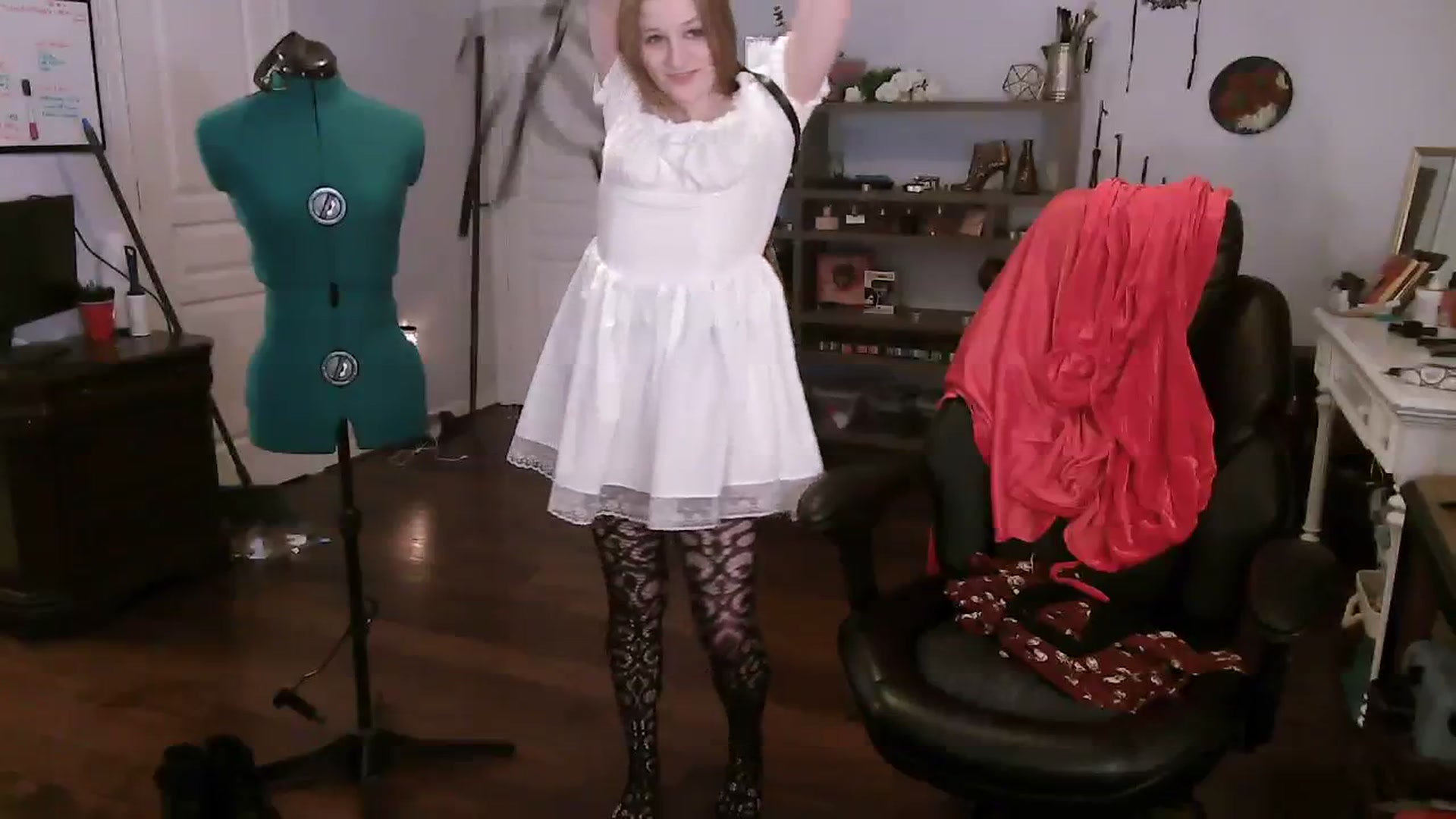 Gallery image thumbnail from Bunnydathug's myfreecams stream on, 11/11/2023, 22:17 image 6 of 20