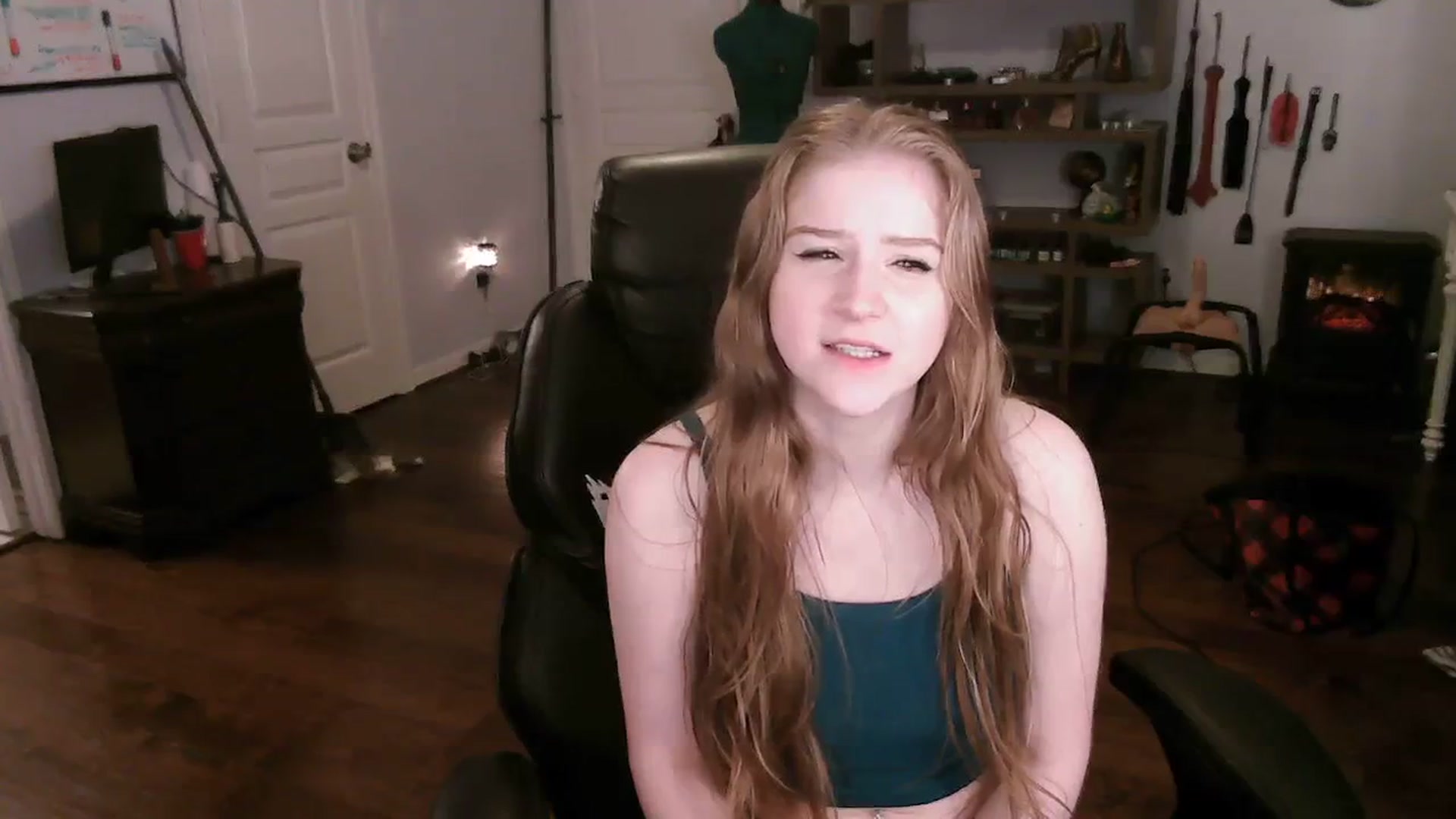 Gallery image thumbnail from Bunnydathug's myfreecams stream on, 11/14/2023, 11:39 image 14 of 20