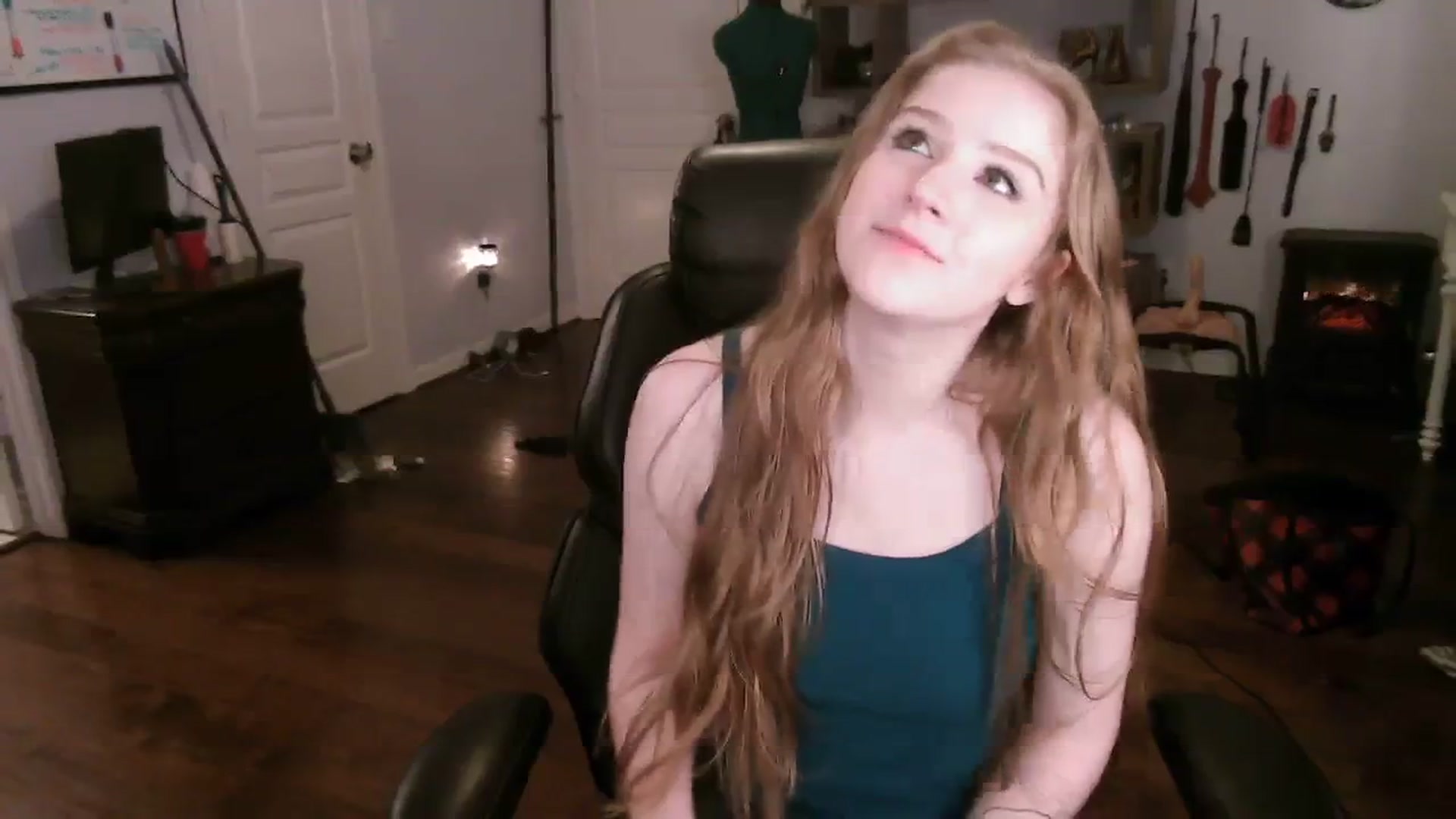 Gallery image thumbnail from Bunnydathug's myfreecams stream on, 11/14/2023, 11:39 image 19 of 20