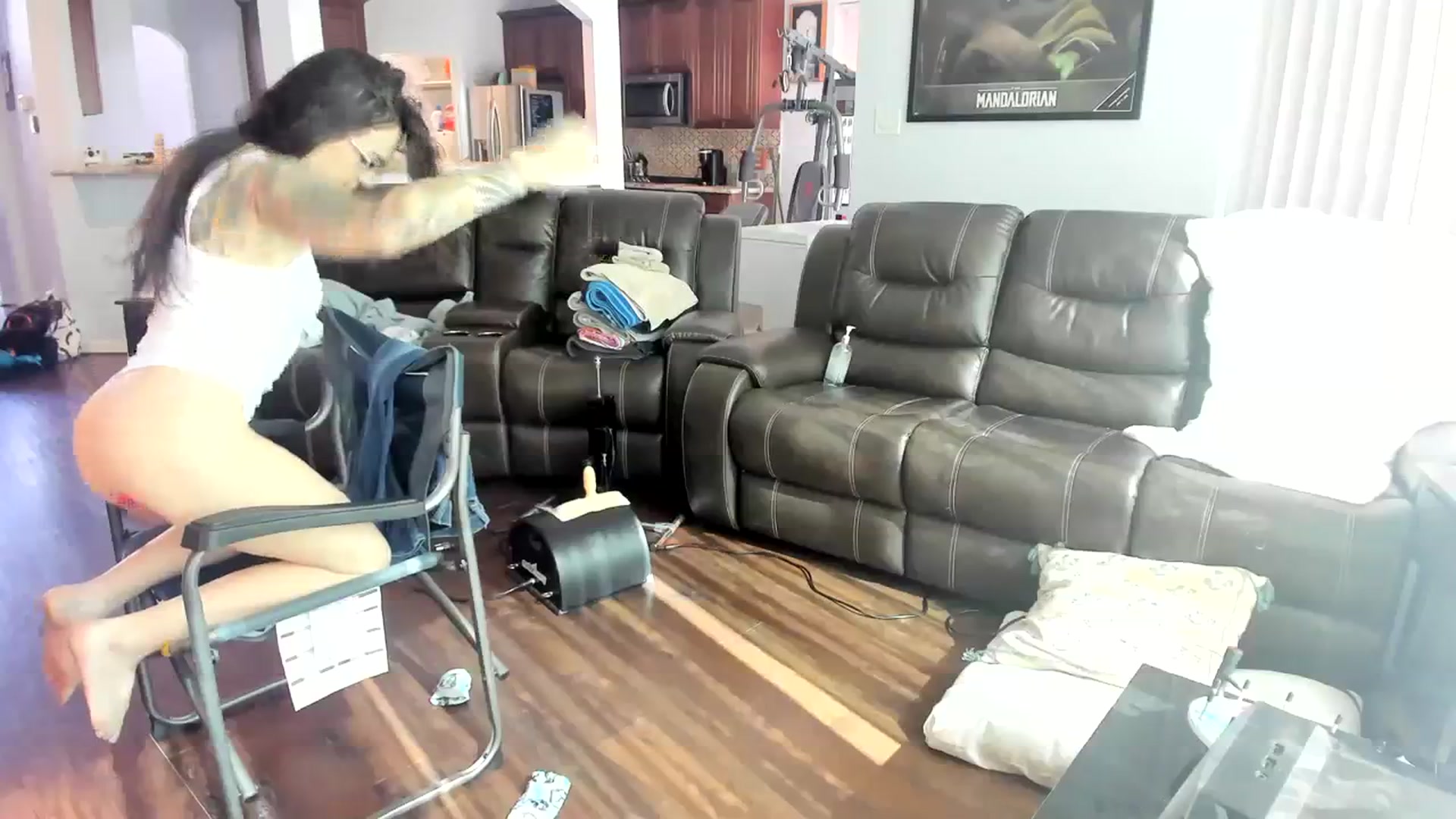 Gallery image thumbnail from Bunnydathug's myfreecams stream on, 11/14/2023, 20:09 image 10 of 20