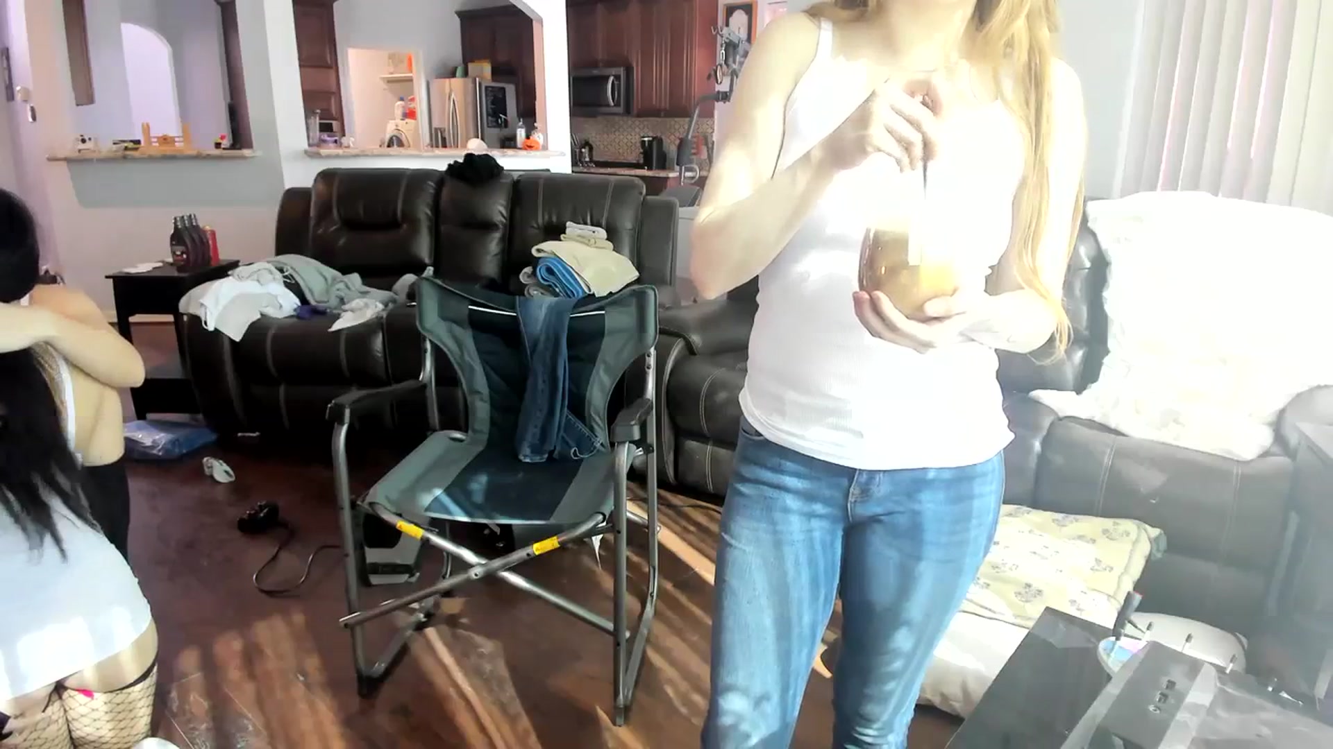 Gallery image thumbnail from Bunnydathug's myfreecams stream on, 11/14/2023, 20:09 image 12 of 20