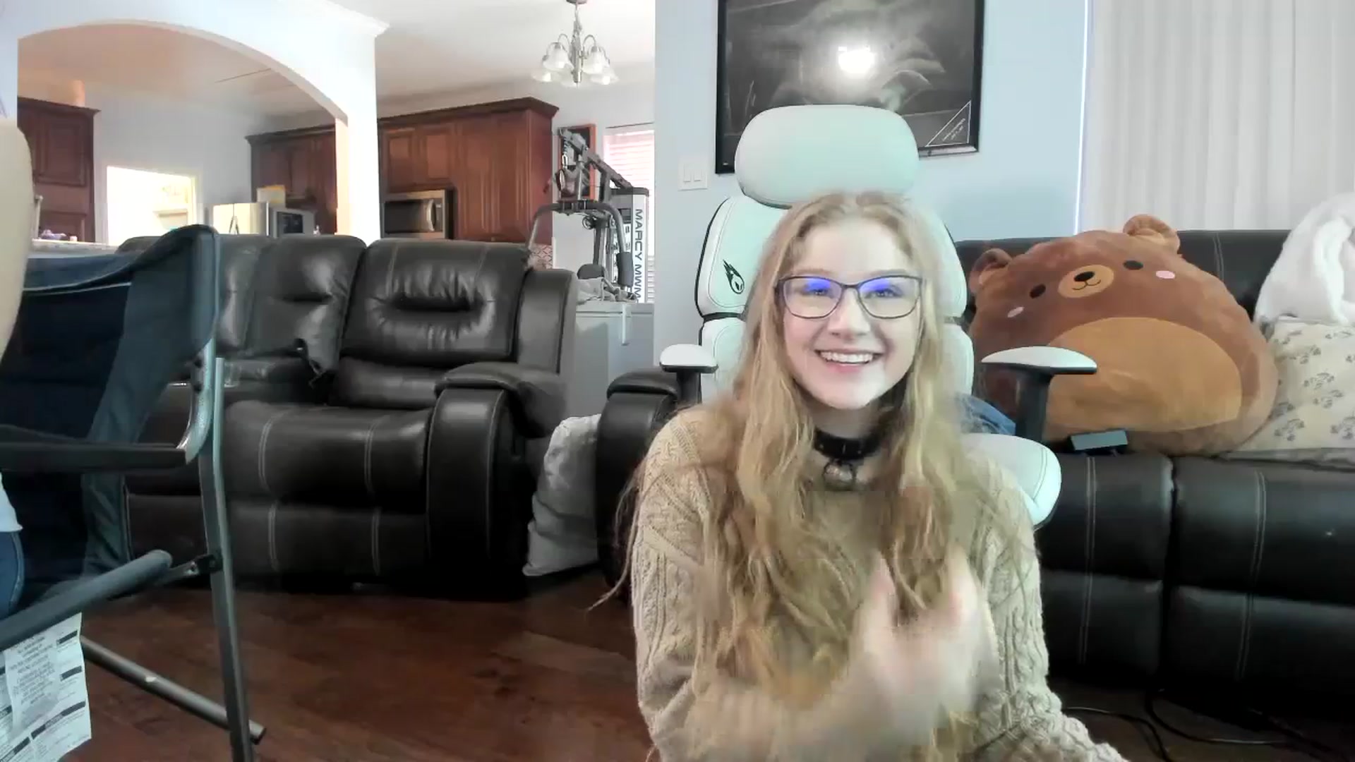 Gallery image thumbnail from Bunnydathug's myfreecams stream on, 11/16/2023, 16:51 image 14 of 20