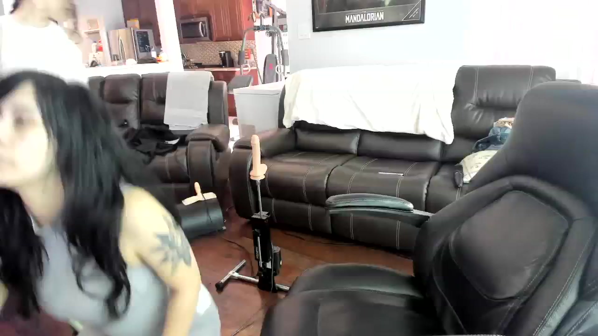 Gallery image thumbnail from Bunnydathug's myfreecams stream on, 11/17/2023, 16:07 image 19 of 20