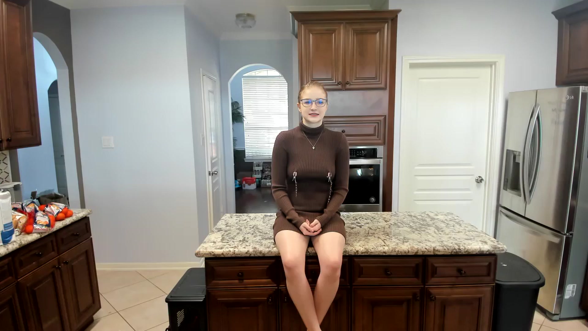 Gallery image thumbnail from Bunnydathug's myfreecams stream on, 11/25/2023, 17:12 image 8 of 20