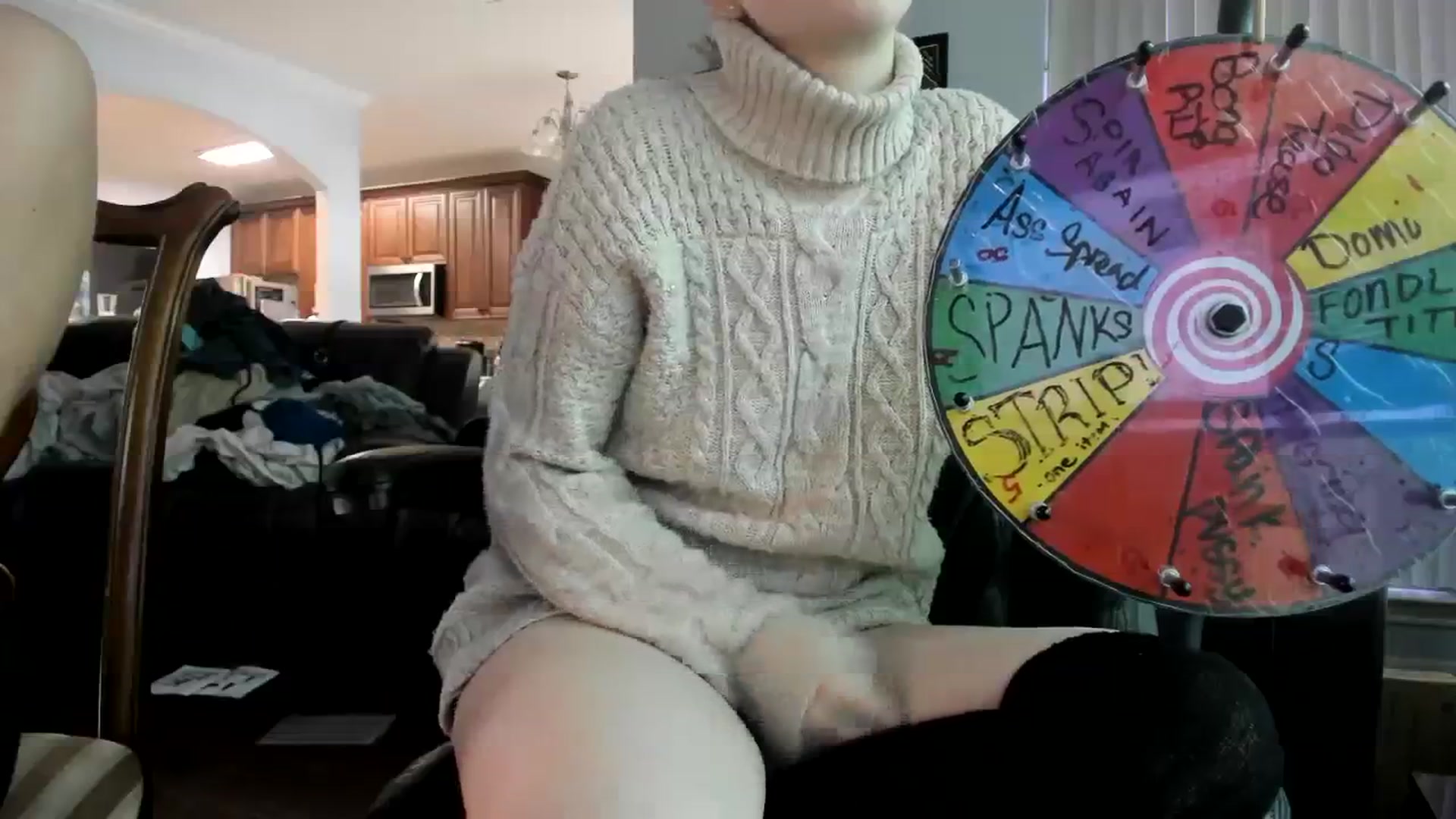 Gallery image thumbnail from Bunnydathug's myfreecams stream on, 11/26/2023, 15:50 image 19 of 20