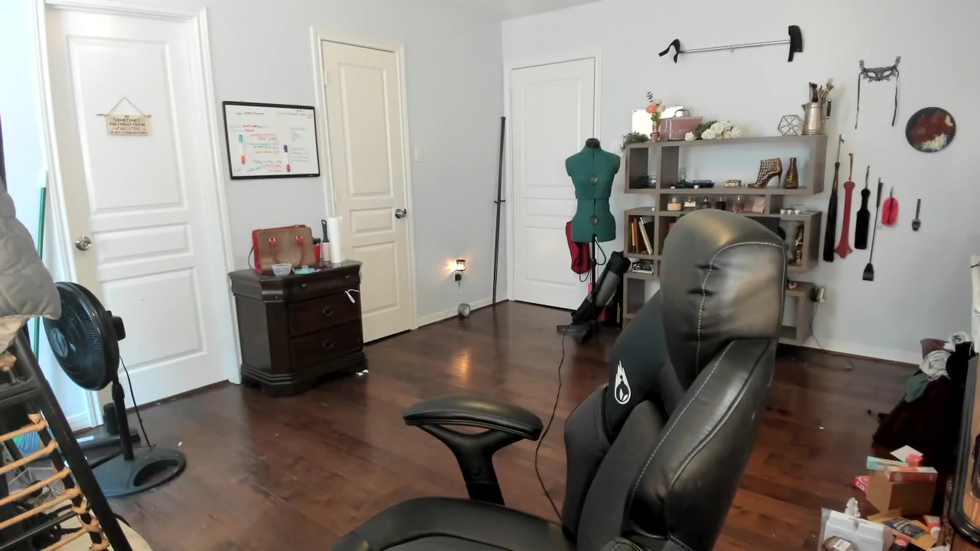 Gallery image thumbnail from Bunnydathug's myfreecams stream on, 11/28/2023, 16:42 image 20 of 20