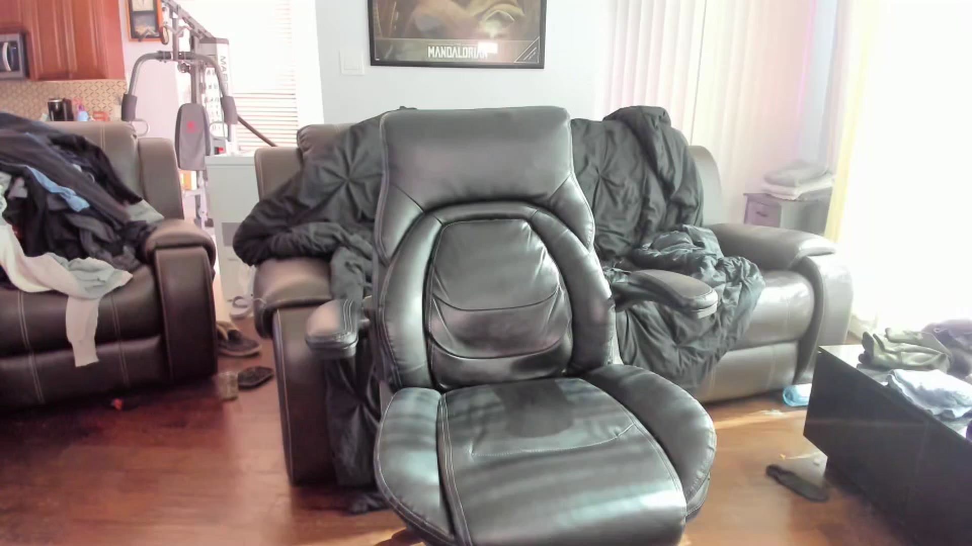 Gallery image thumbnail from Bunnydathug's myfreecams stream on, 12/10/2023, 17:22 image 20 of 20