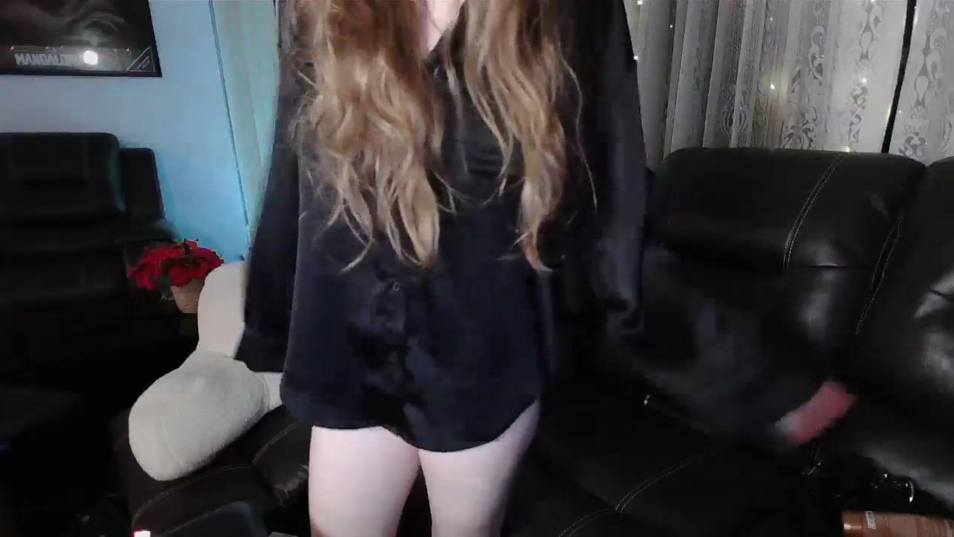 Gallery image thumbnail from Bunnydathug's myfreecams stream on, 12/21/2023, 11:29 image 7 of 20