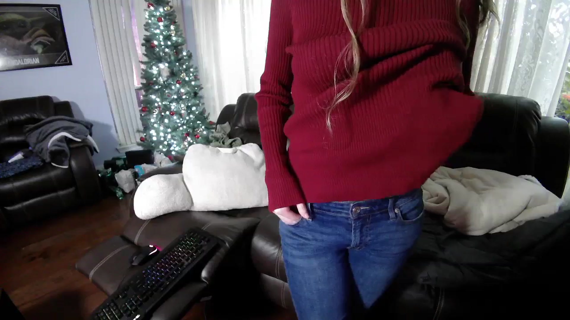 Gallery image thumbnail from Bunnydathug's myfreecams stream on, 12/24/2023, 17:18 image 15 of 20