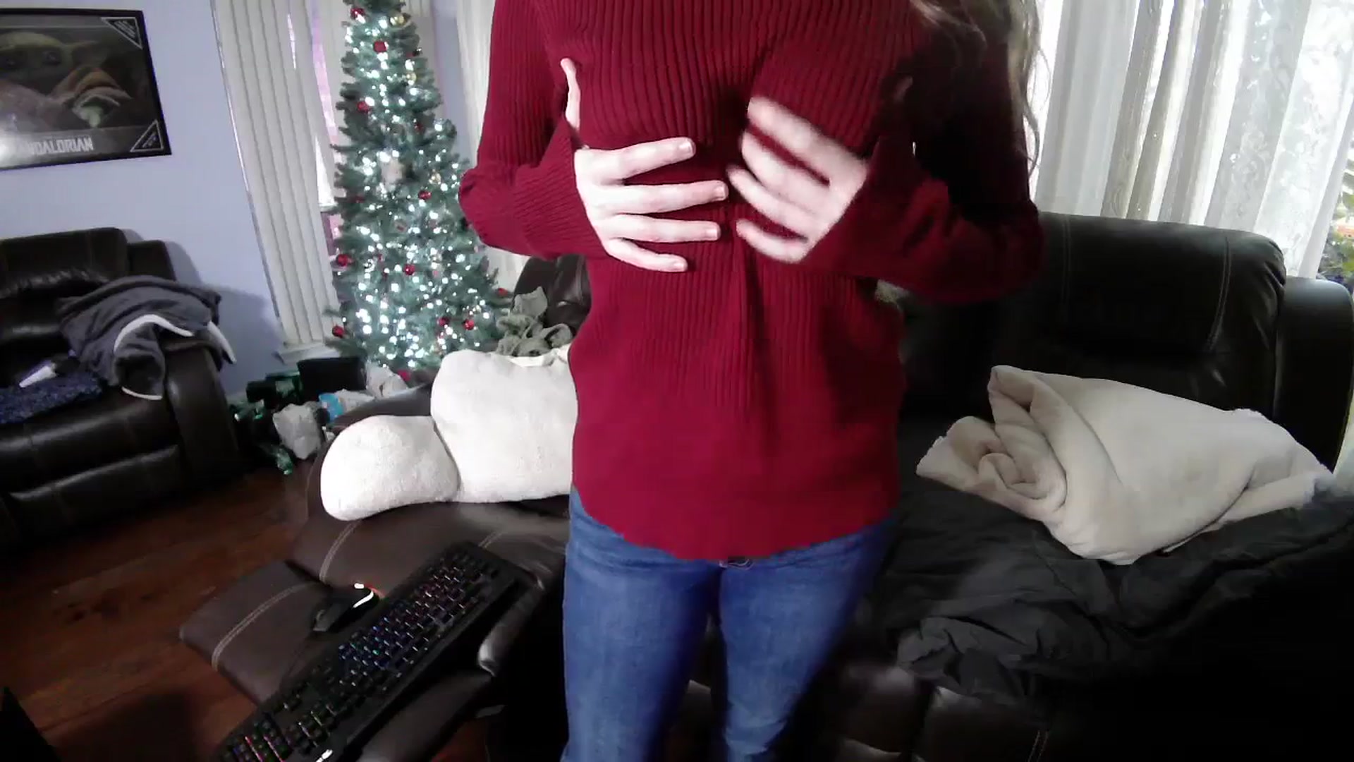 Gallery image thumbnail from Bunnydathug's myfreecams stream on, 12/24/2023, 17:18 image 12 of 20