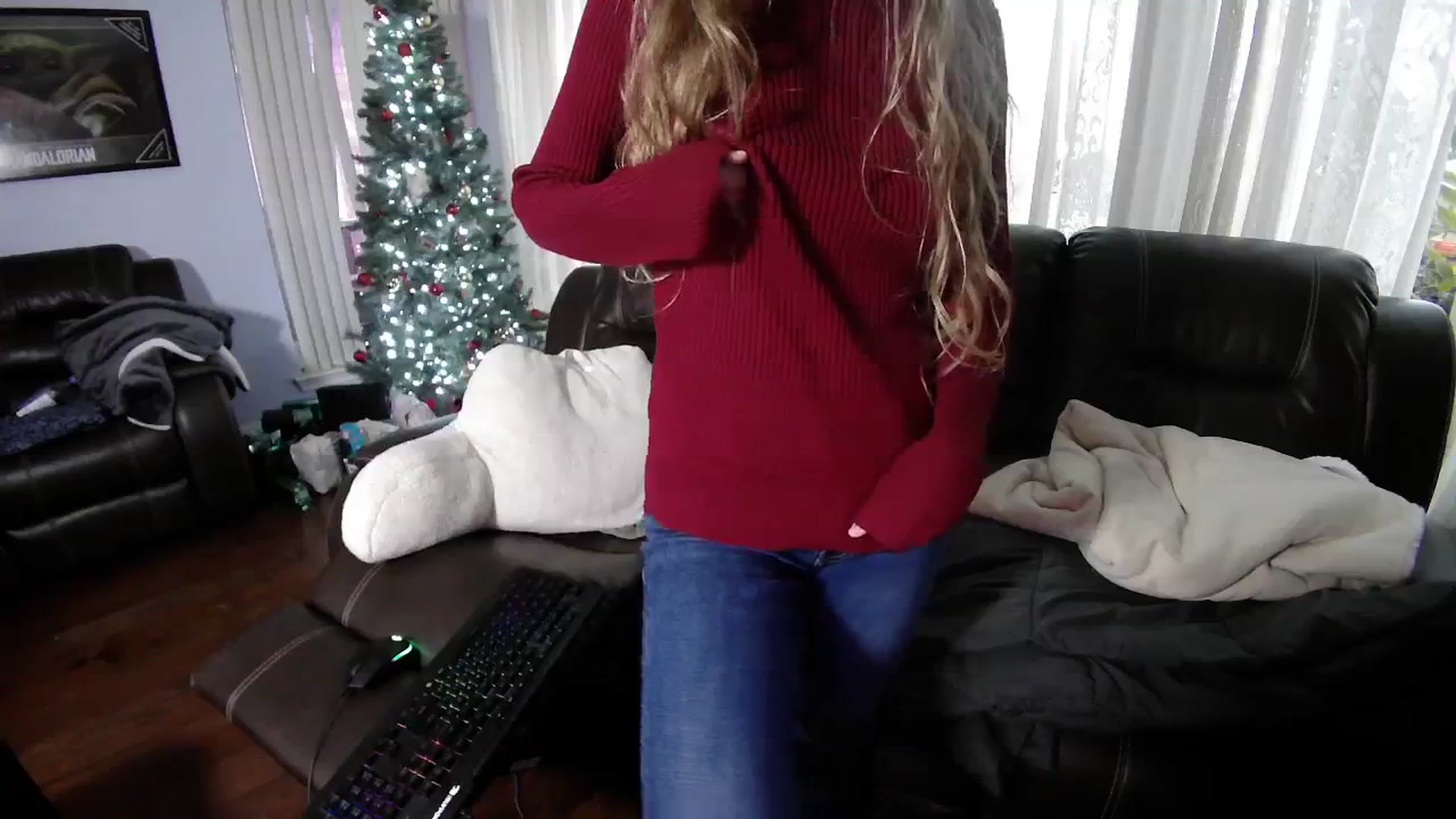 Gallery image thumbnail from Bunnydathug's myfreecams stream on, 12/24/2023, 18:37 image 14 of 20