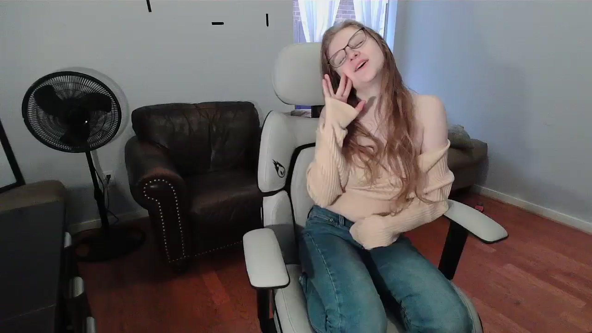 Gallery image thumbnail from Bunnydathug's myfreecams stream on, 01/02/2024, 17:21 image 4 of 20