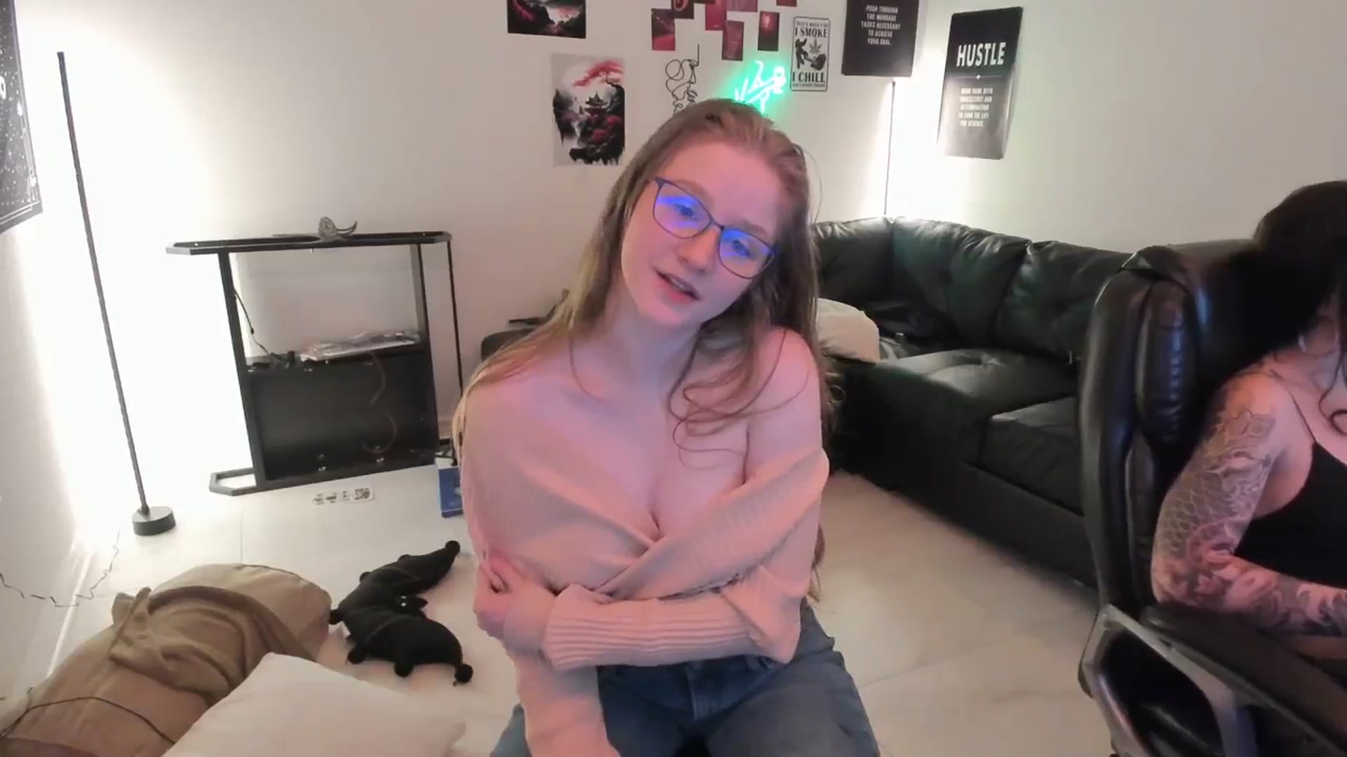 Gallery image thumbnail from Bunnydathug's myfreecams stream on, 01/02/2024, 21:37 image 9 of 20