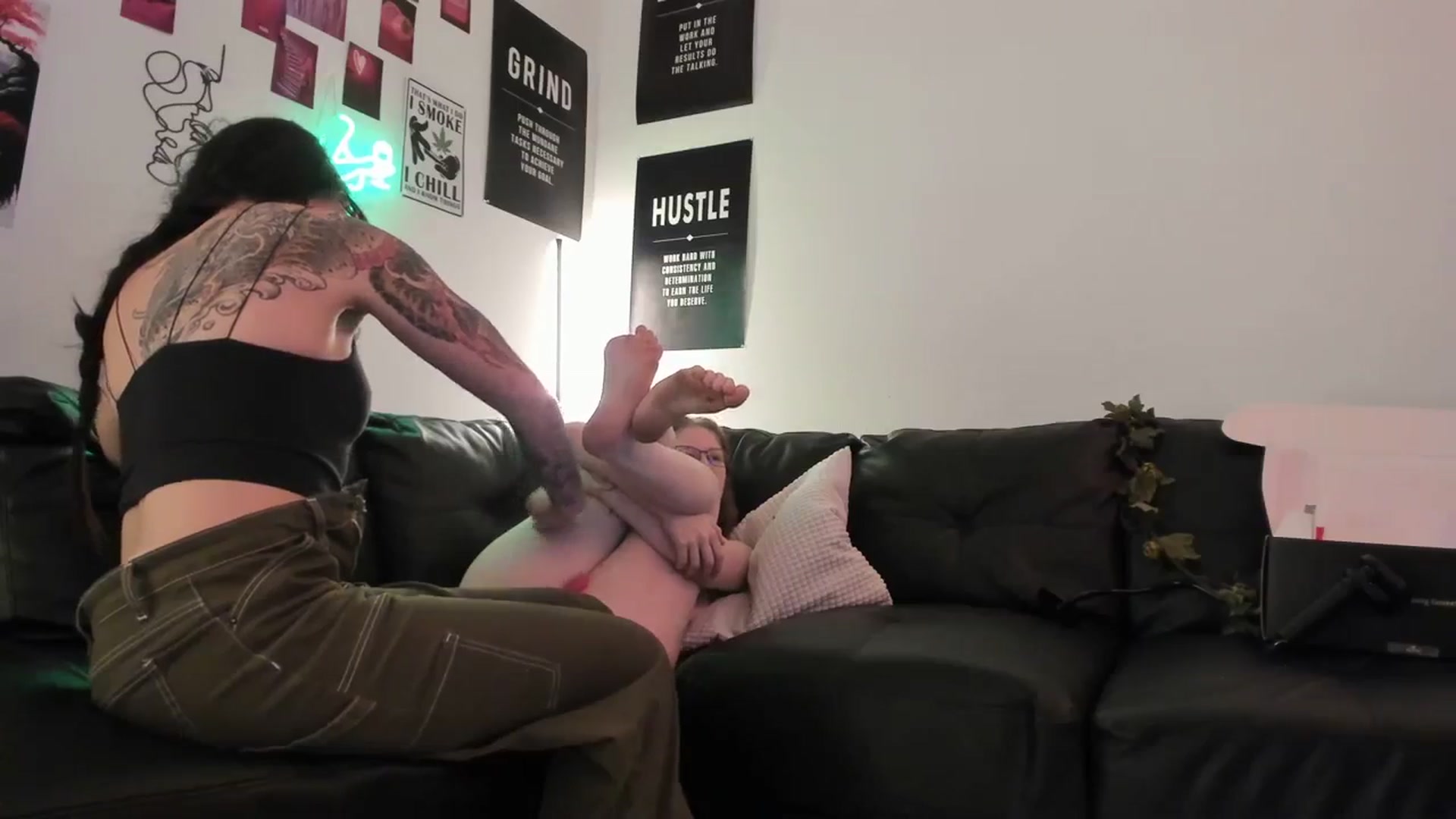 Gallery image thumbnail from Bunnydathug's myfreecams stream on, 01/02/2024, 21:37 image 4 of 20