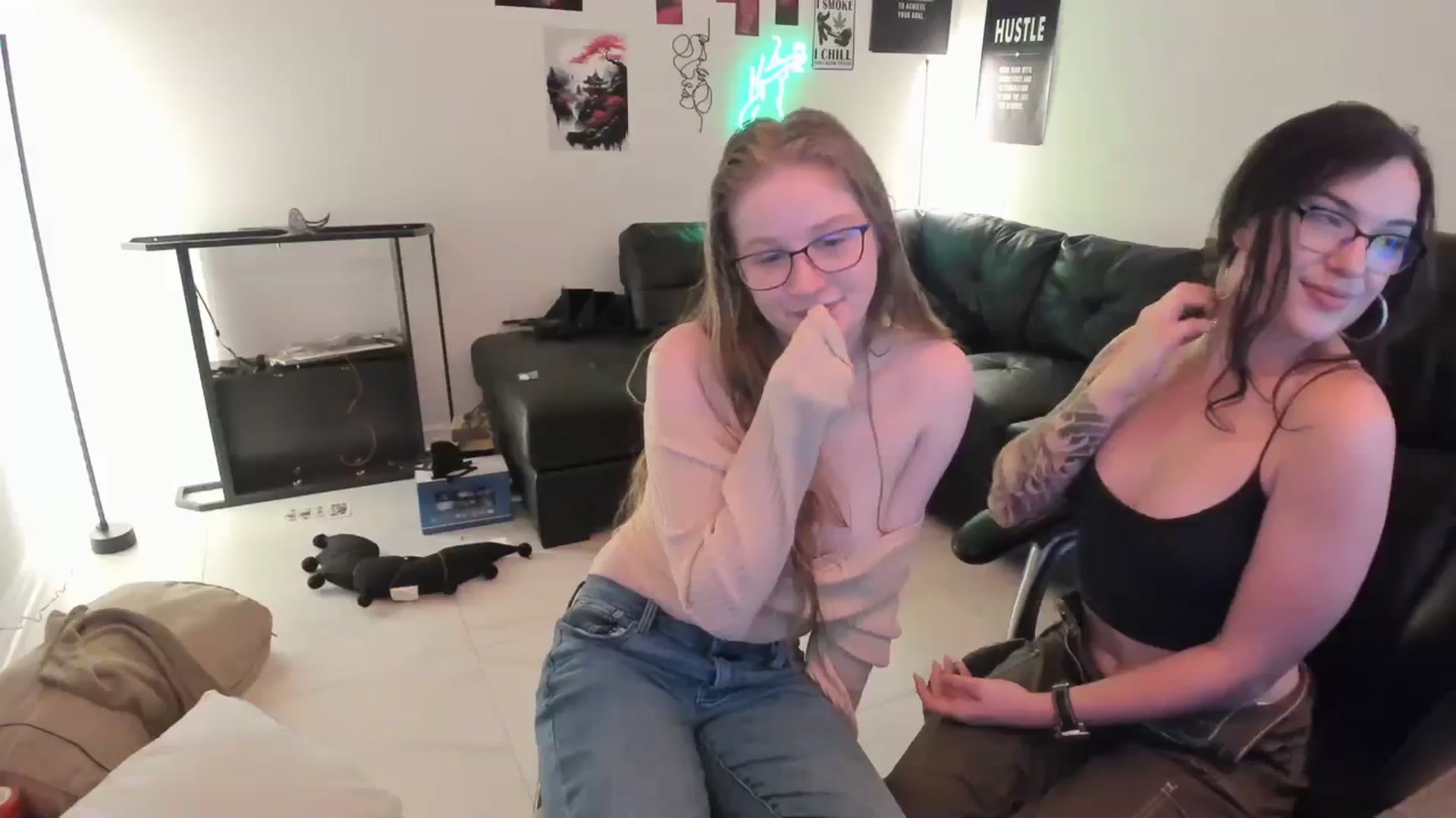 Gallery image thumbnail from Bunnydathug's myfreecams stream on, 01/02/2024, 21:37 image 20 of 20