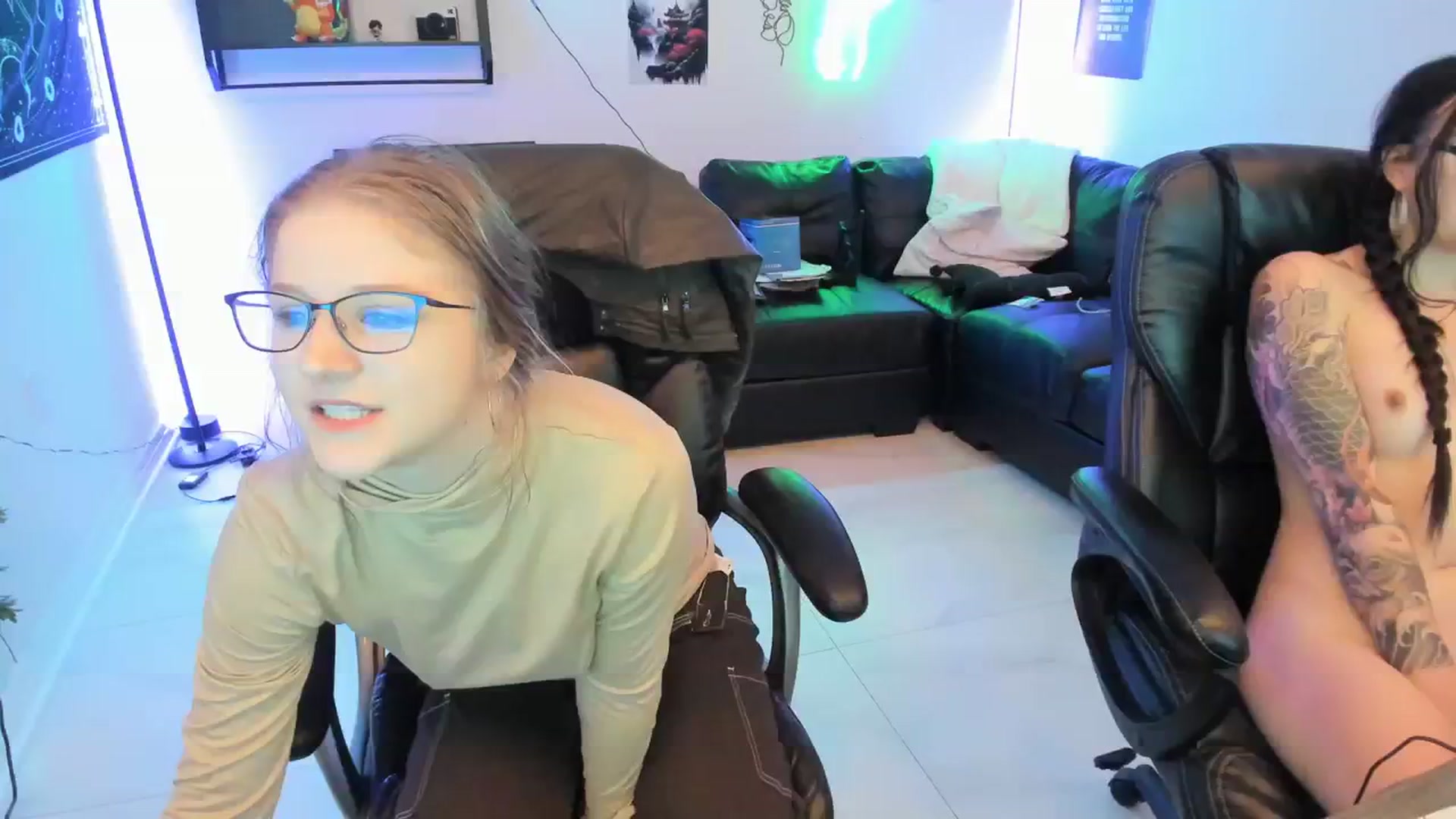 Gallery image thumbnail from Bunnydathug's myfreecams stream on, 01/04/2024, 18:28 image 18 of 20