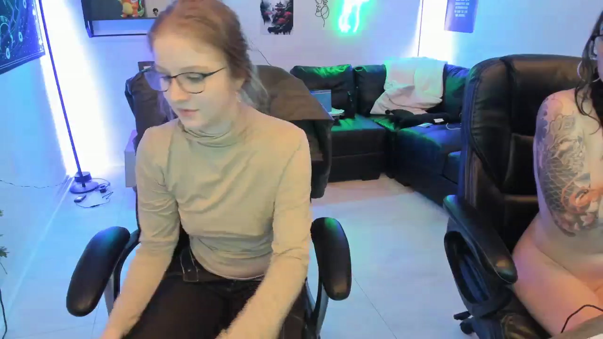 Gallery image thumbnail from Bunnydathug's myfreecams stream on, 01/04/2024, 18:28 image 16 of 20