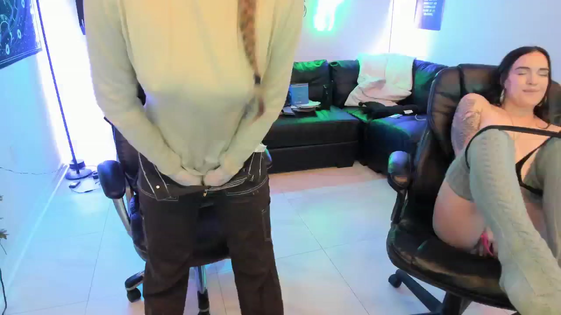 Gallery image thumbnail from Bunnydathug's myfreecams stream on, 01/04/2024, 18:28 image 12 of 20