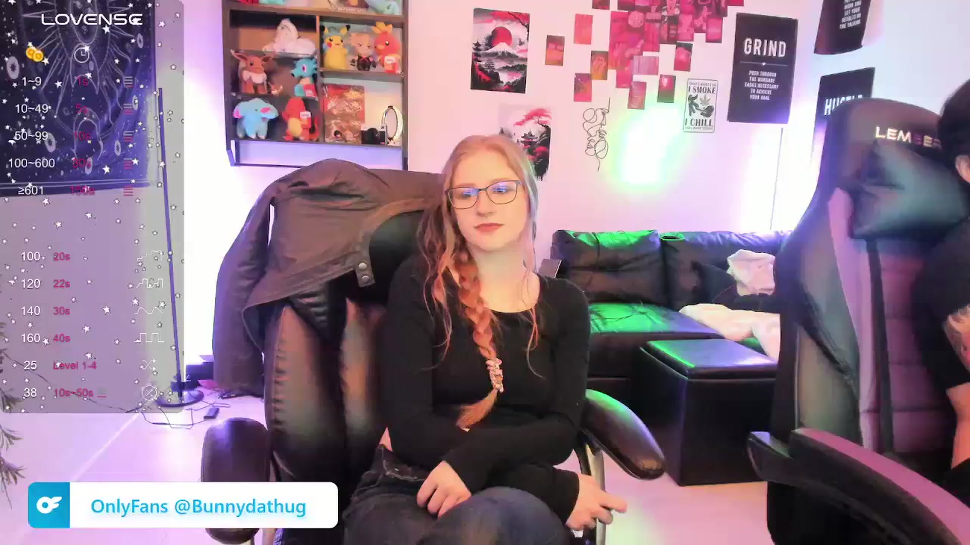 Gallery image thumbnail from Bunnydathug's myfreecams stream on, 01/17/2024, 21:19 image 1 of 20