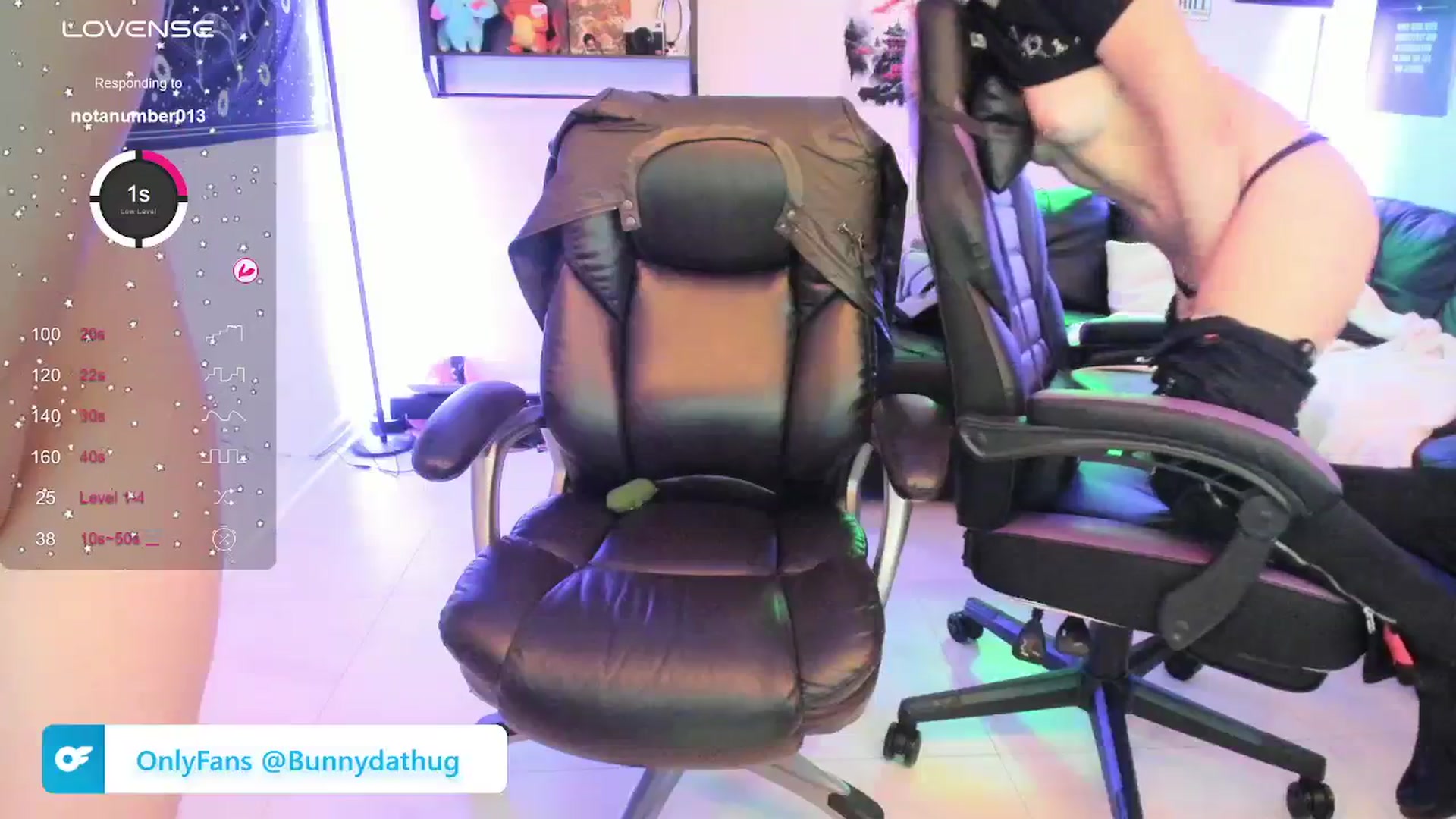 Gallery image thumbnail from Bunnydathug's myfreecams stream on, 01/17/2024, 22:02 image 2 of 20