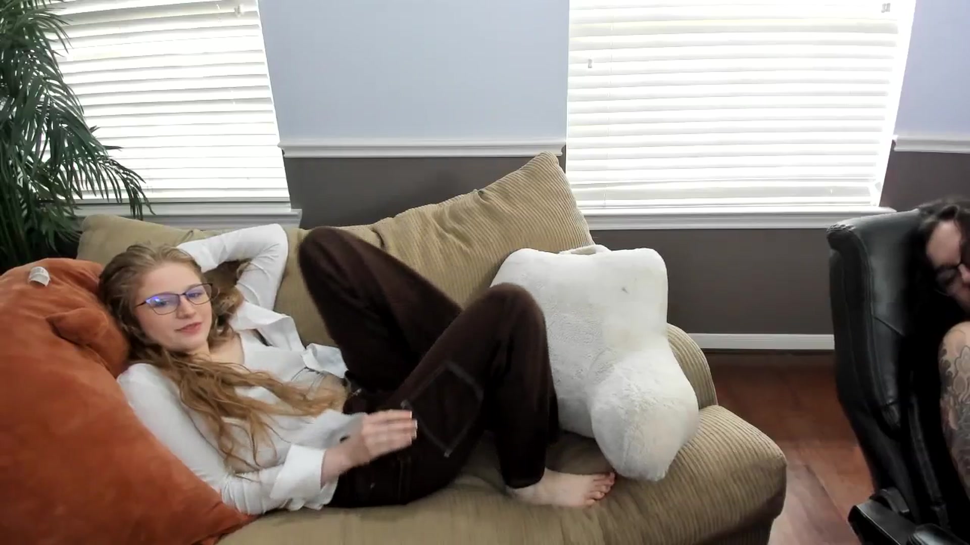 Gallery image thumbnail from Bunnydathug's myfreecams stream on, 01/23/2024, 20:48 image 6 of 20