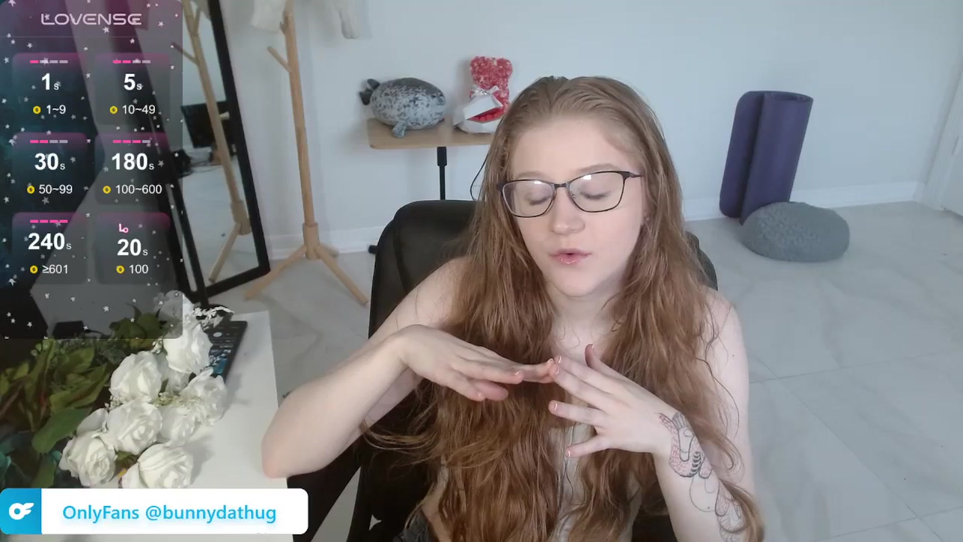 Gallery image thumbnail from Bunnydathug's myfreecams stream on, 03/19/2024, 18:43 image 12 of 20