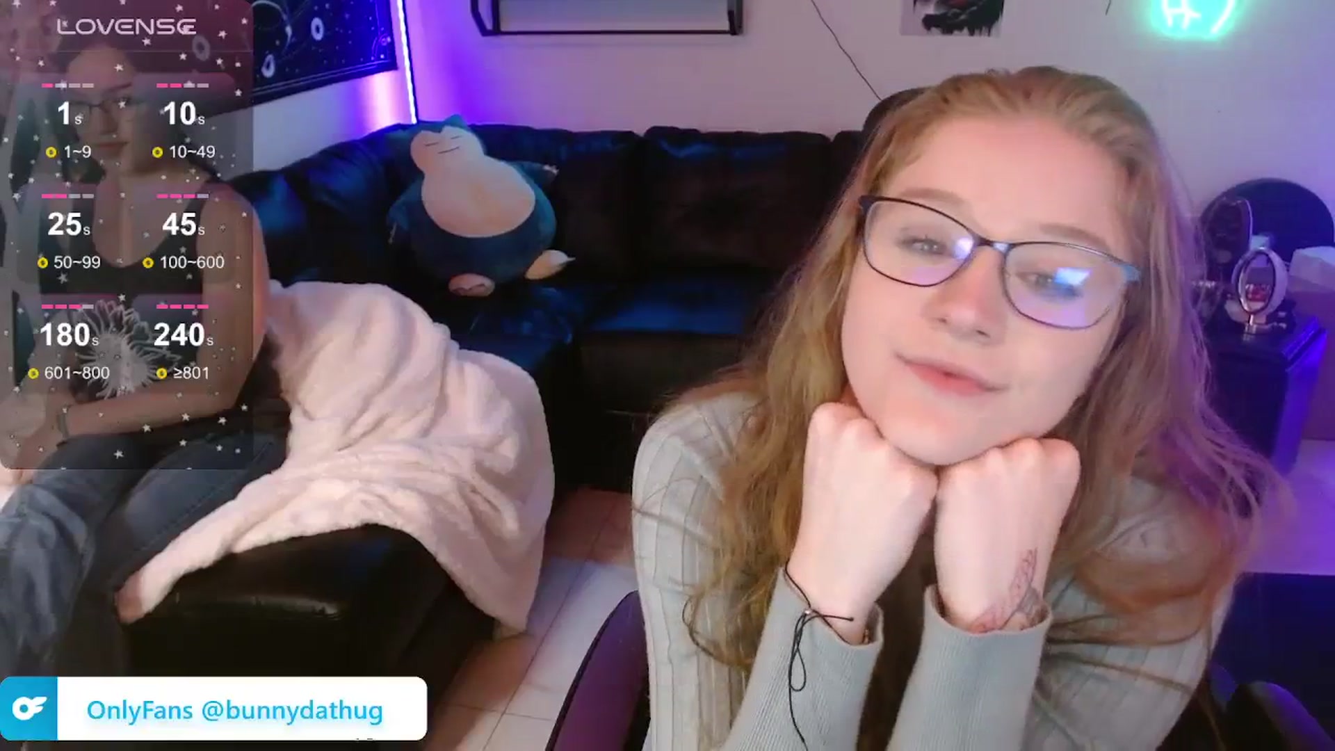 Gallery image thumbnail from Bunnydathug's myfreecams stream on, 04/01/2024, 19:15 image 4 of 20