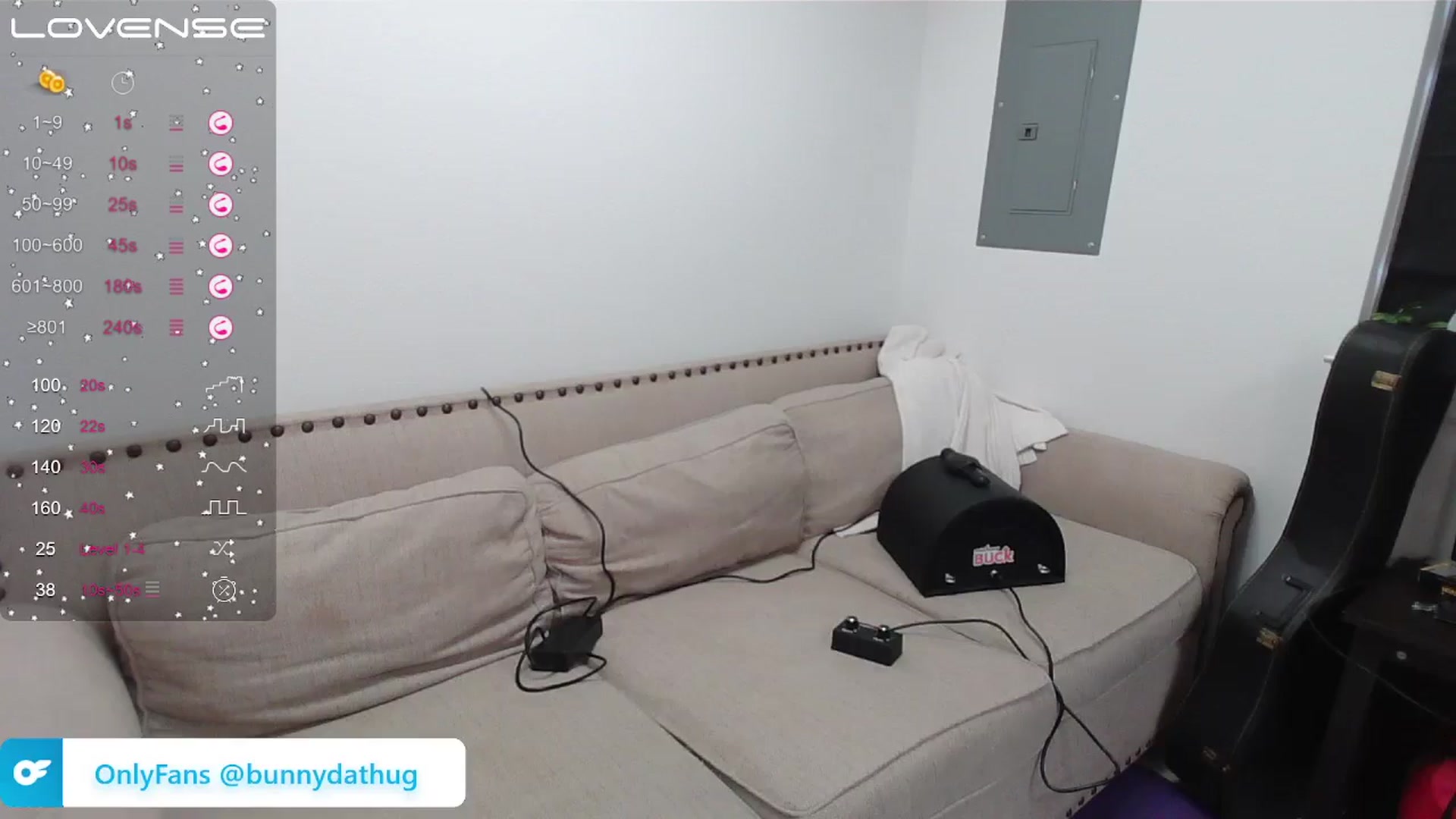 Gallery image thumbnail from Bunnydathug's myfreecams stream on, 05/06/2024, 15:10 image 3 of 20
