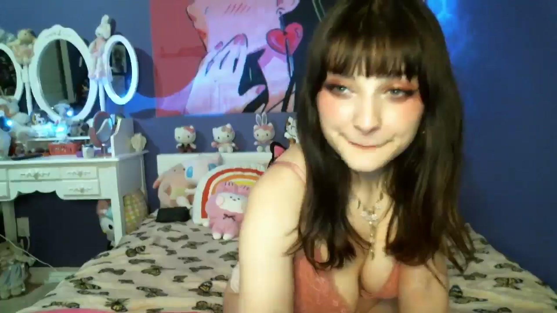 Gallery image thumbnail from BunnyluvXOXO's myfreecams stream on, 08/14/2024, 08:05 image 7 of 20