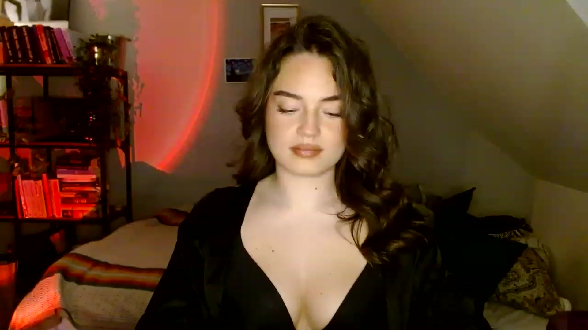 Gallery image thumbnail from Burlsquelena's myfreecams stream on, 04/03/2023, 22:42 image 3 of 20