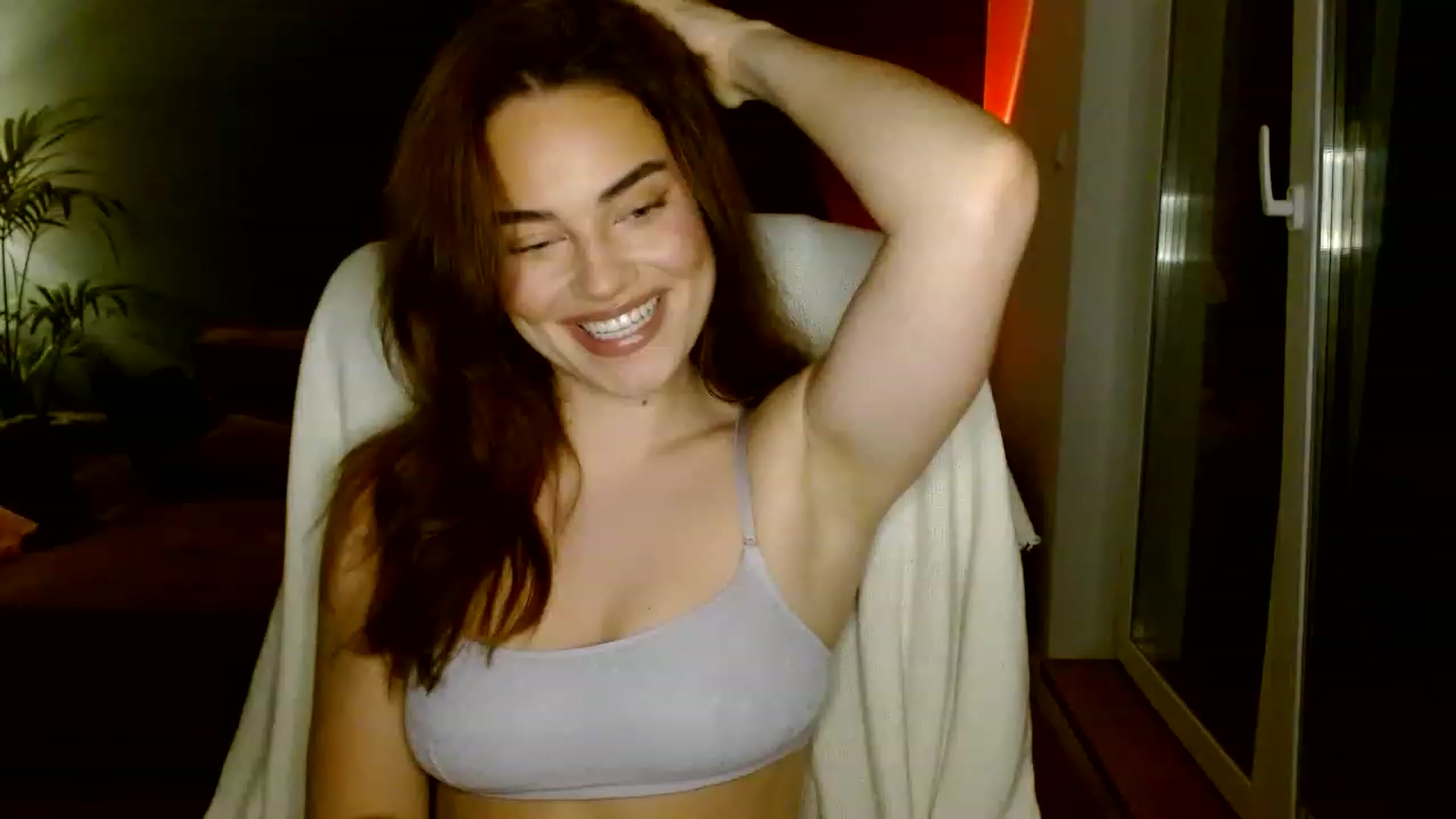 Gallery image thumbnail from Burlsquelena's myfreecams stream on, 05/31/2023, 22:34 image 8 of 20