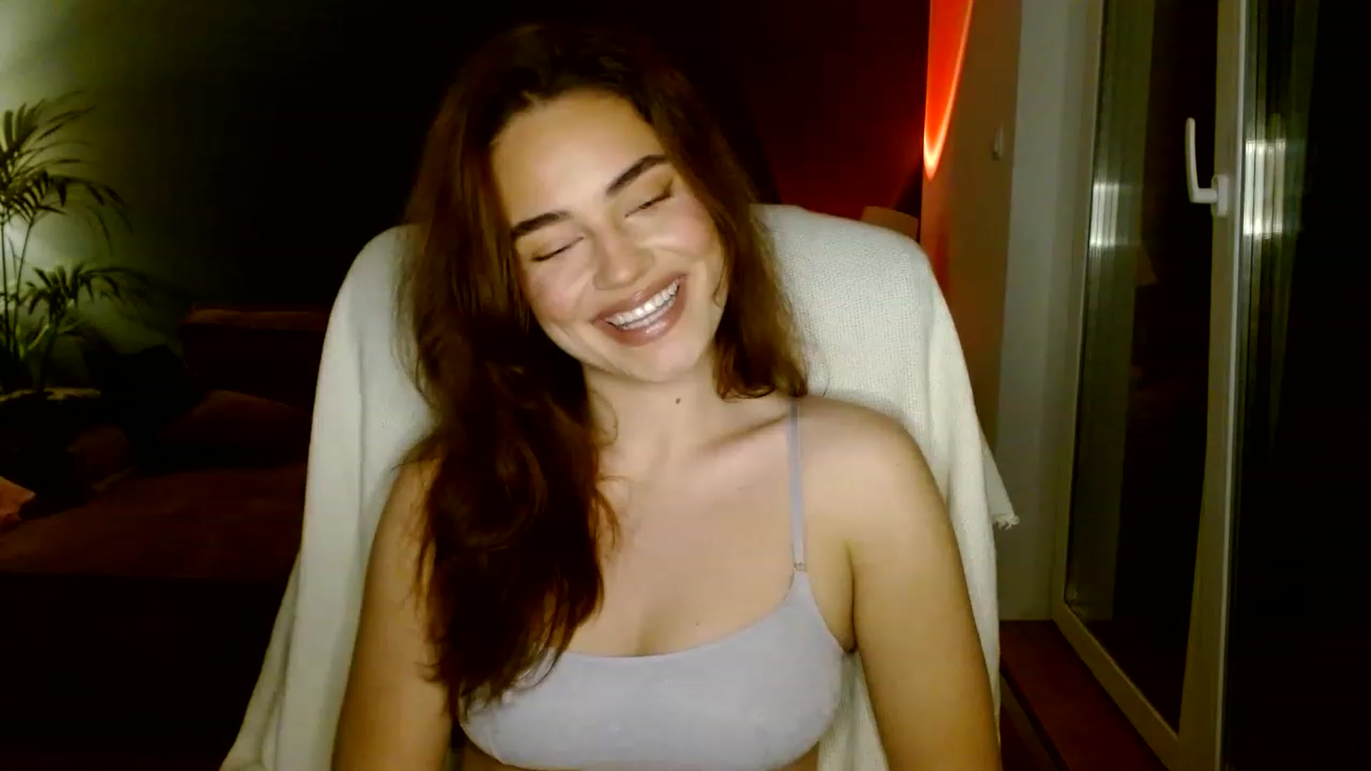 Gallery image thumbnail from Burlsquelena's myfreecams stream on, 05/31/2023, 22:34 image 15 of 20