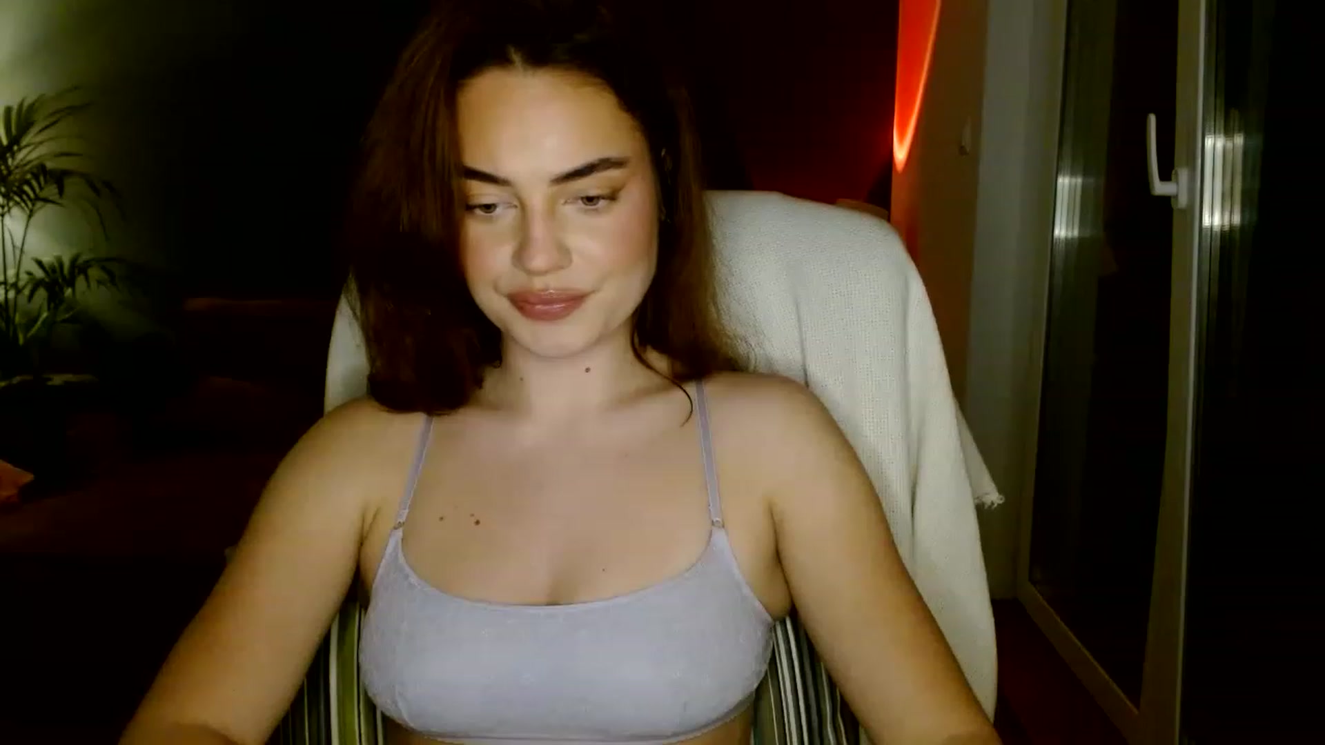 Gallery image thumbnail from Burlsquelena's myfreecams stream on, 06/01/2023, 24:03 image 6 of 20