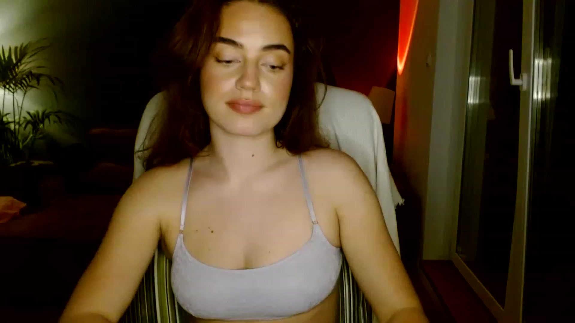 Gallery image thumbnail from Burlsquelena's myfreecams stream on, 06/01/2023, 24:47 image 17 of 20