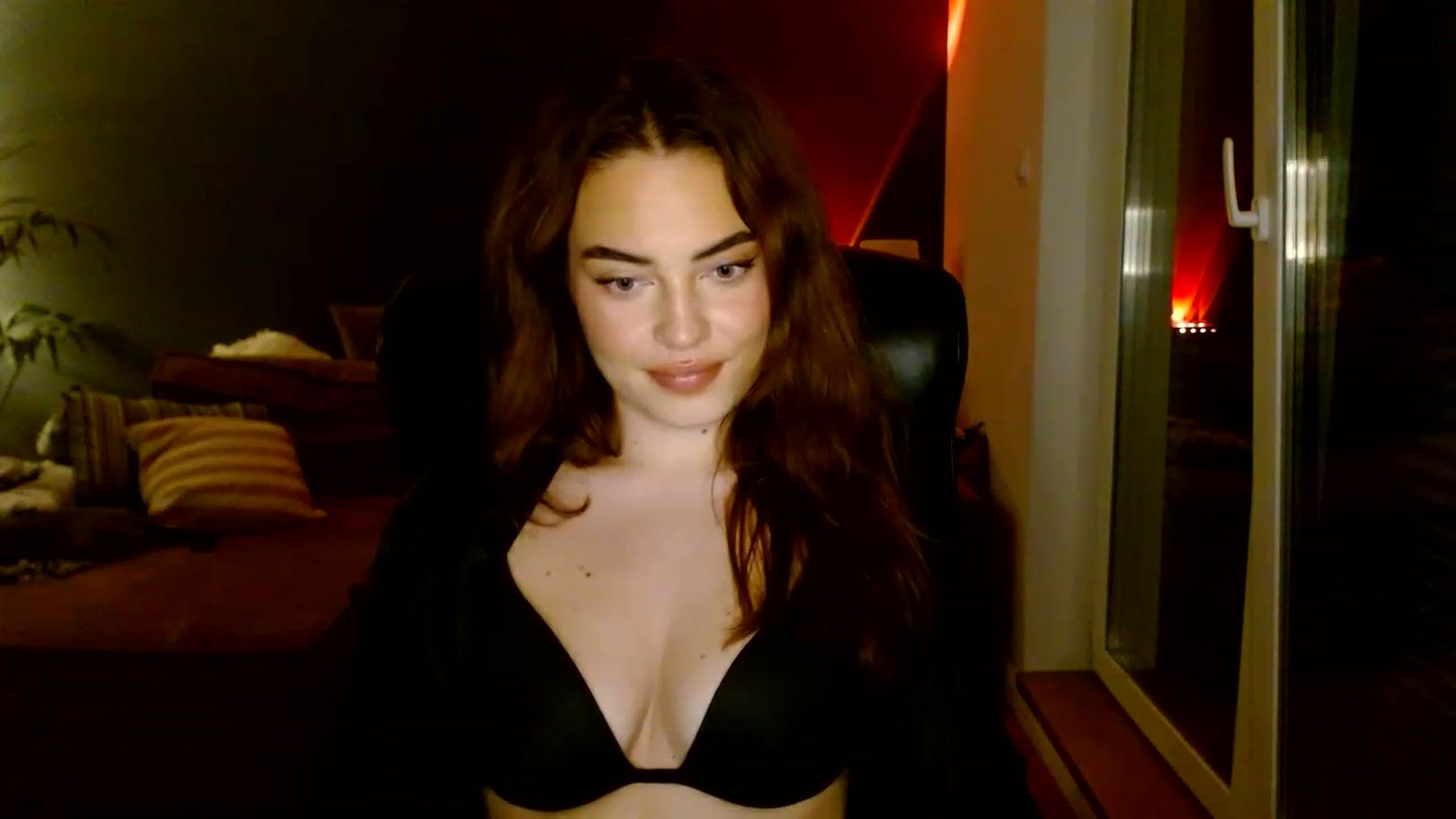 Gallery image thumbnail from Burlsquelena's myfreecams stream on, 06/11/2023, 23:03 image 19 of 20