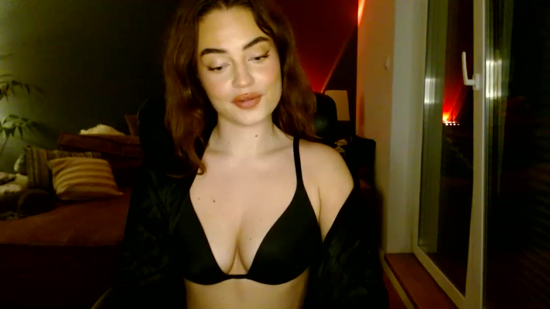 Gallery image thumbnail from Burlsquelena's myfreecams stream on, 06/11/2023, 23:03 image 6 of 20