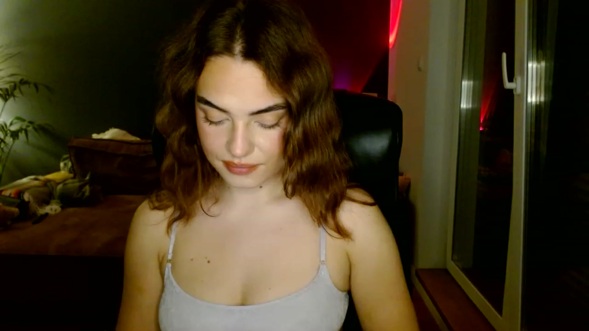 Gallery image thumbnail from Burlsquelena's myfreecams stream on, 06/13/2023, 22:27 image 12 of 20